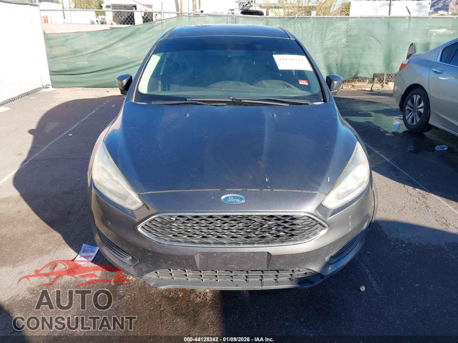 FORD FOCUS 2017 - 1FADP3F25HL299623