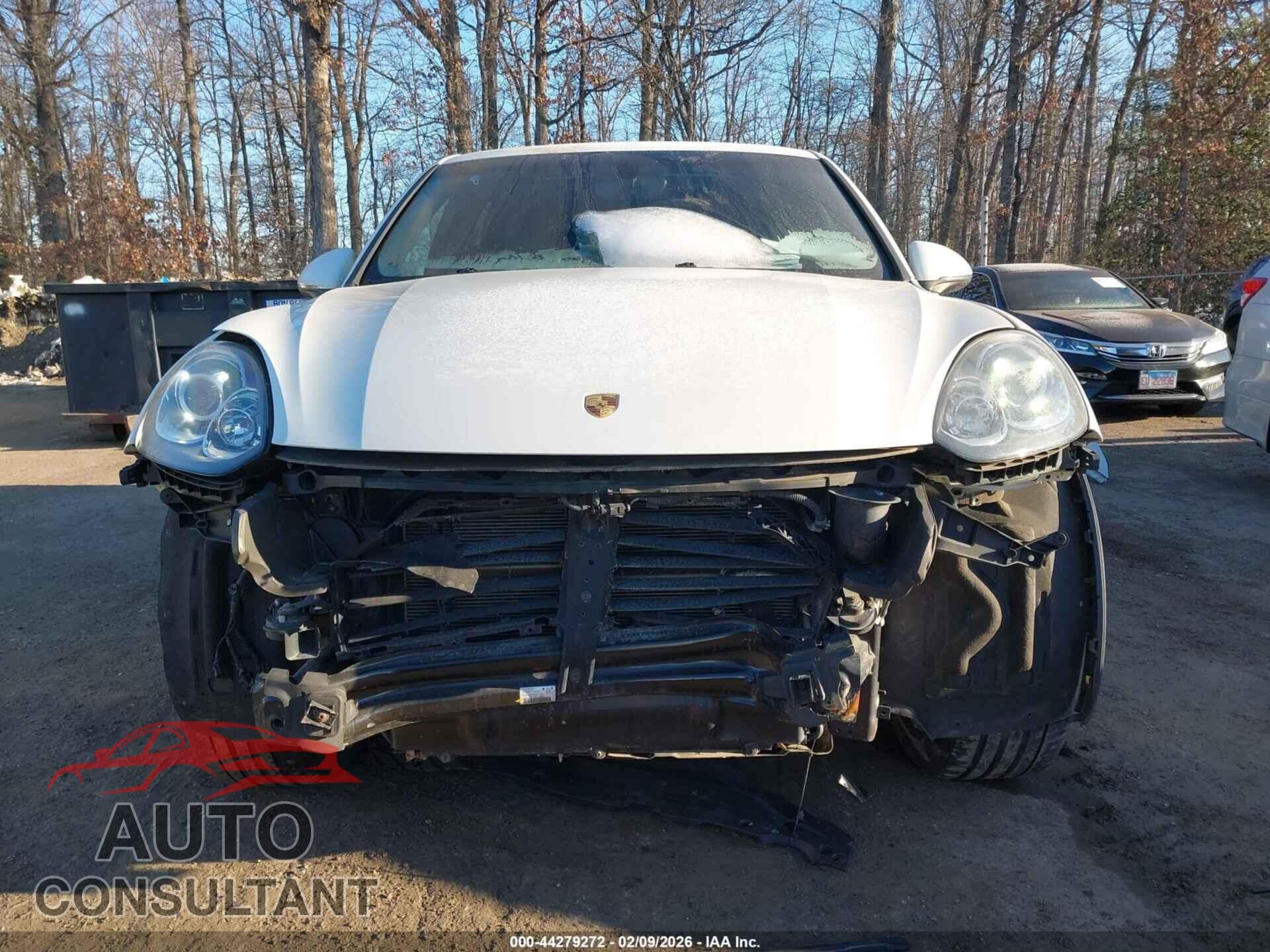 PORSCHE CAYENNE 2016 - WP1AA2A23GKA10810