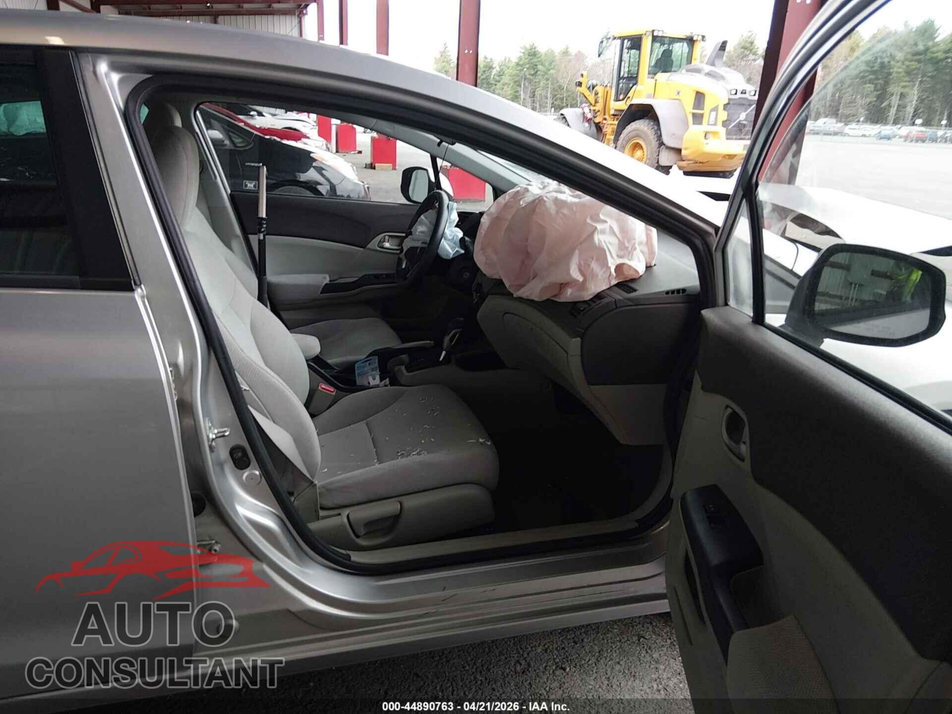 HONDA CIVIC 2012 - 2HGFB2F56CH330441