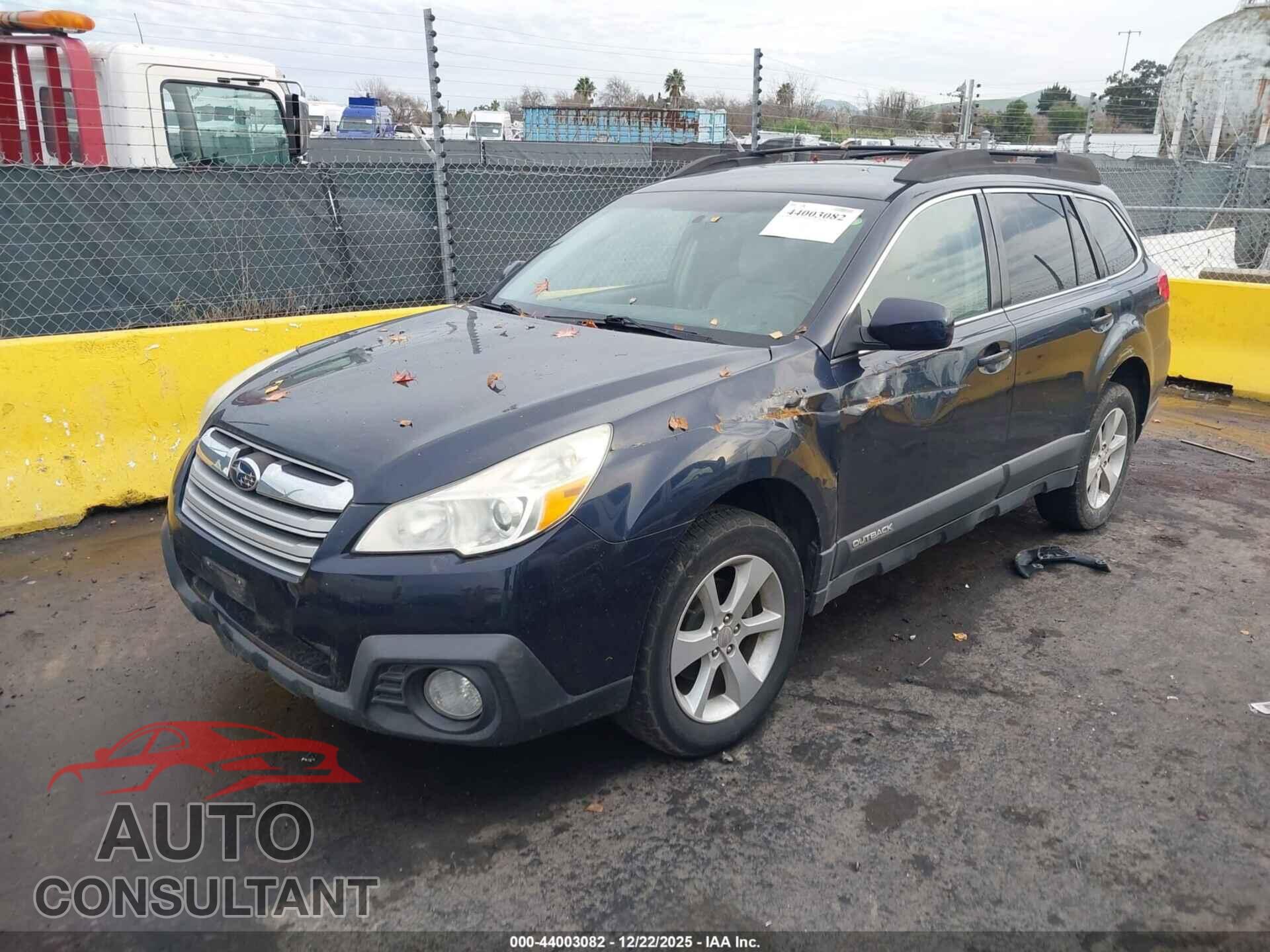 SUBARU OUTBACK 2013 - 4S4BRBCC2D3270234