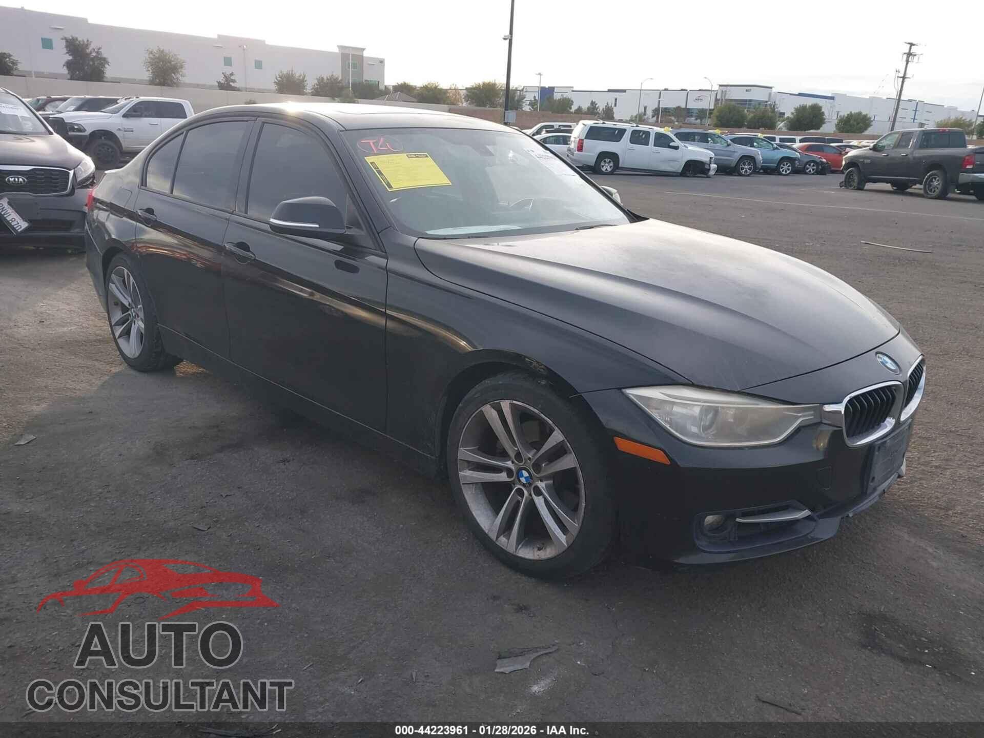 BMW 328I 2013 - WBA3A5C52DF351717