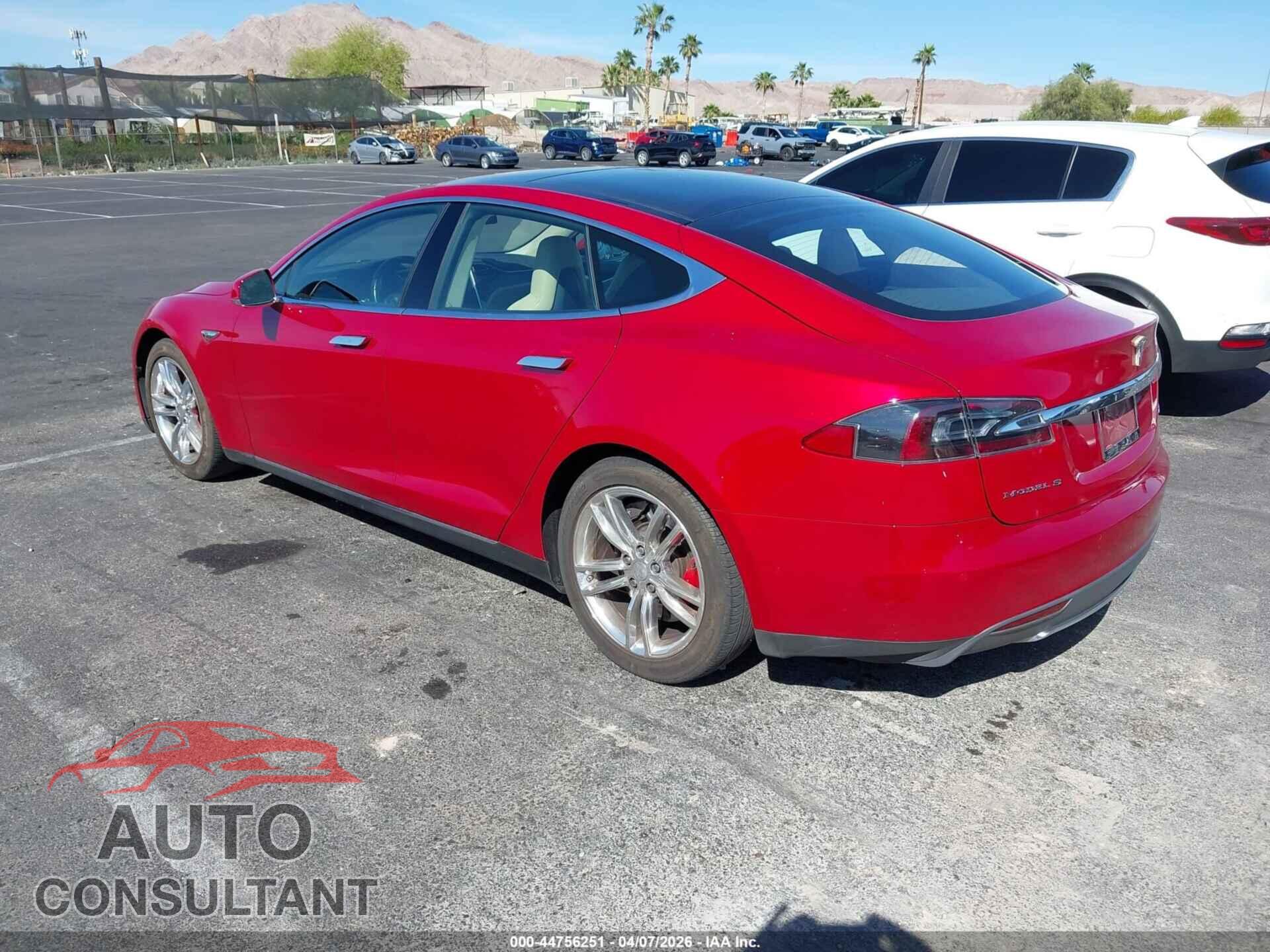TESLA MODEL S 2015 - 5YJSA1H42FF084061