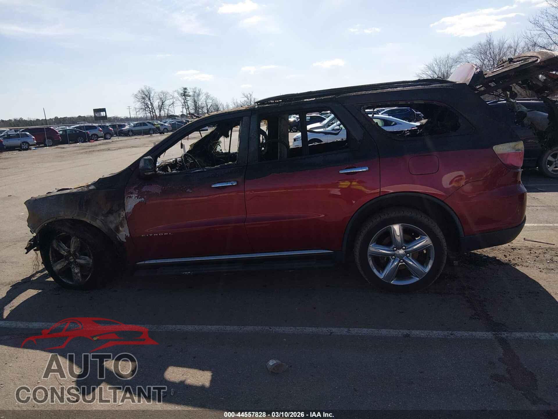 DODGE DURANGO 2013 - 1C4RDJEG5DC614232