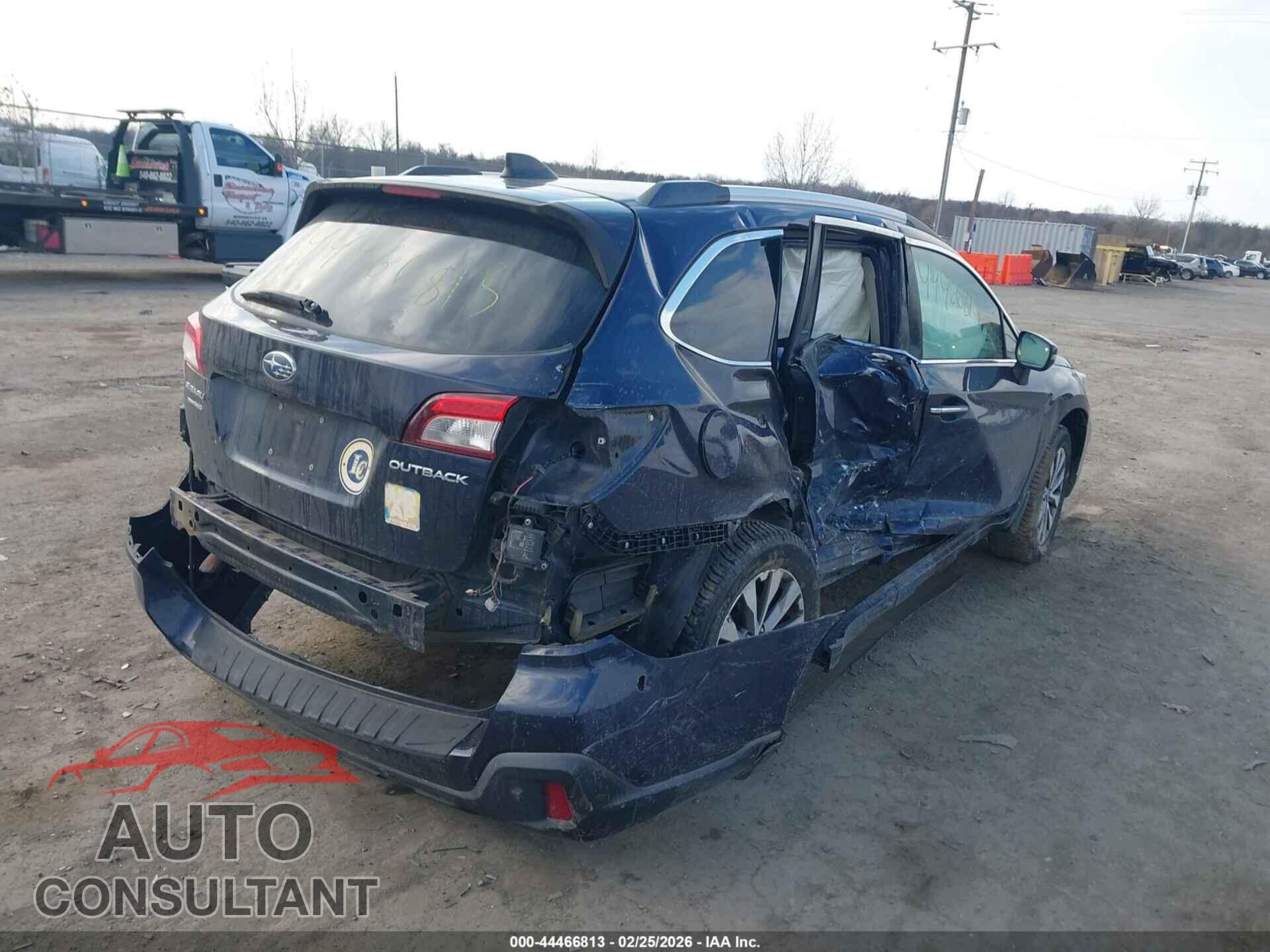 SUBARU OUTBACK 2018 - 4S4BSATC8J3204636