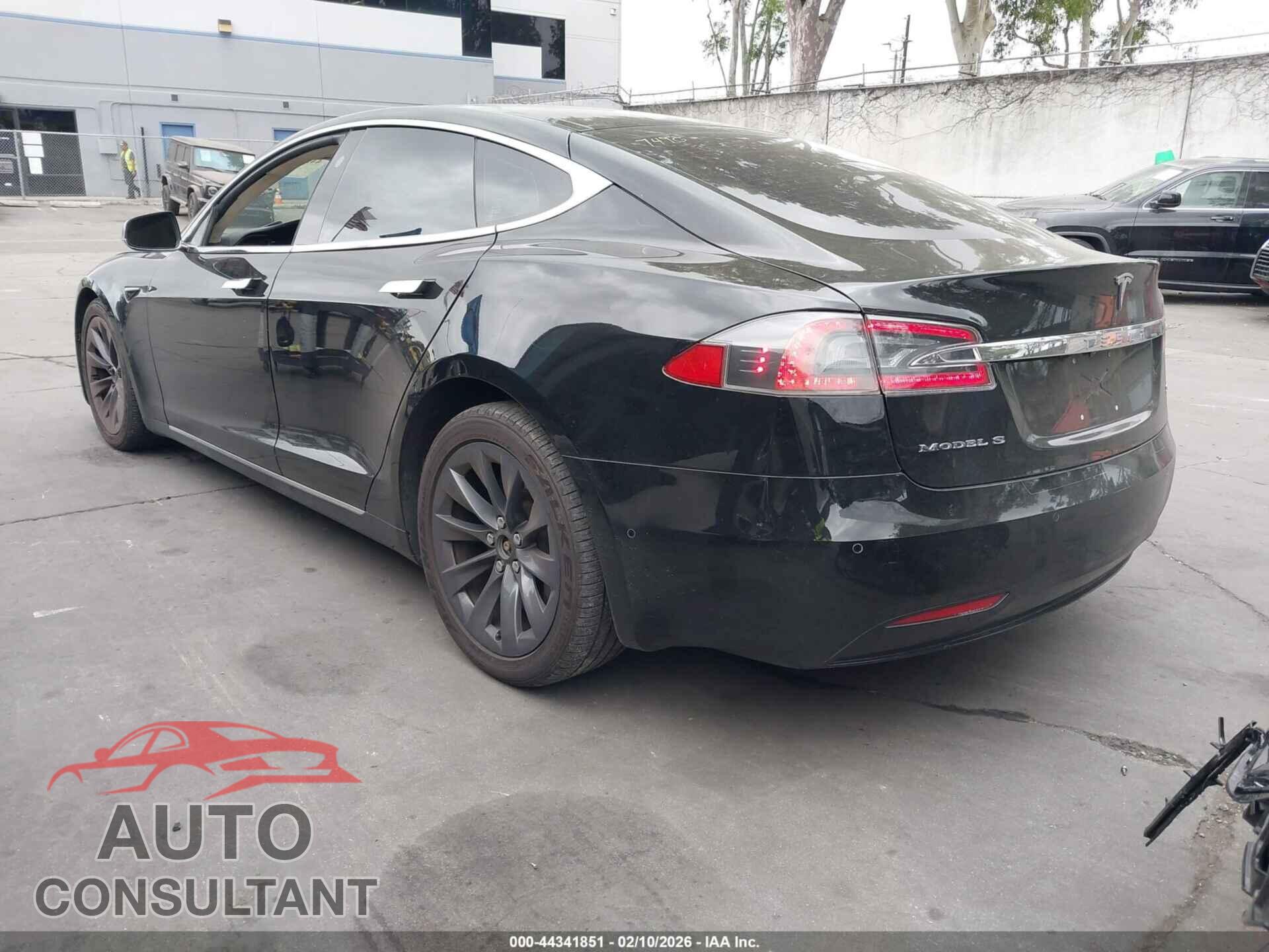 TESLA MODEL S 2018 - 5YJSA1E21JF256852
