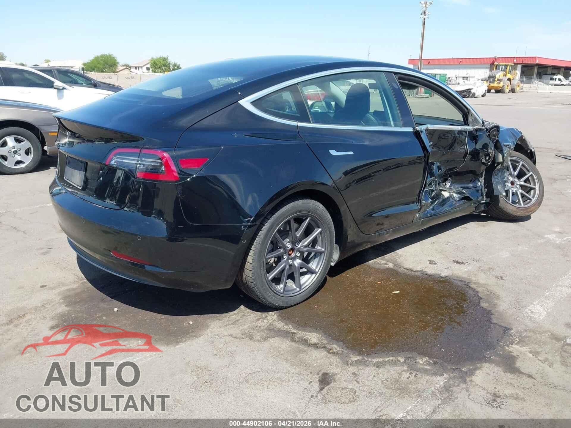 TESLA MODEL 3 2018 - 5YJ3E1EA7JF172017
