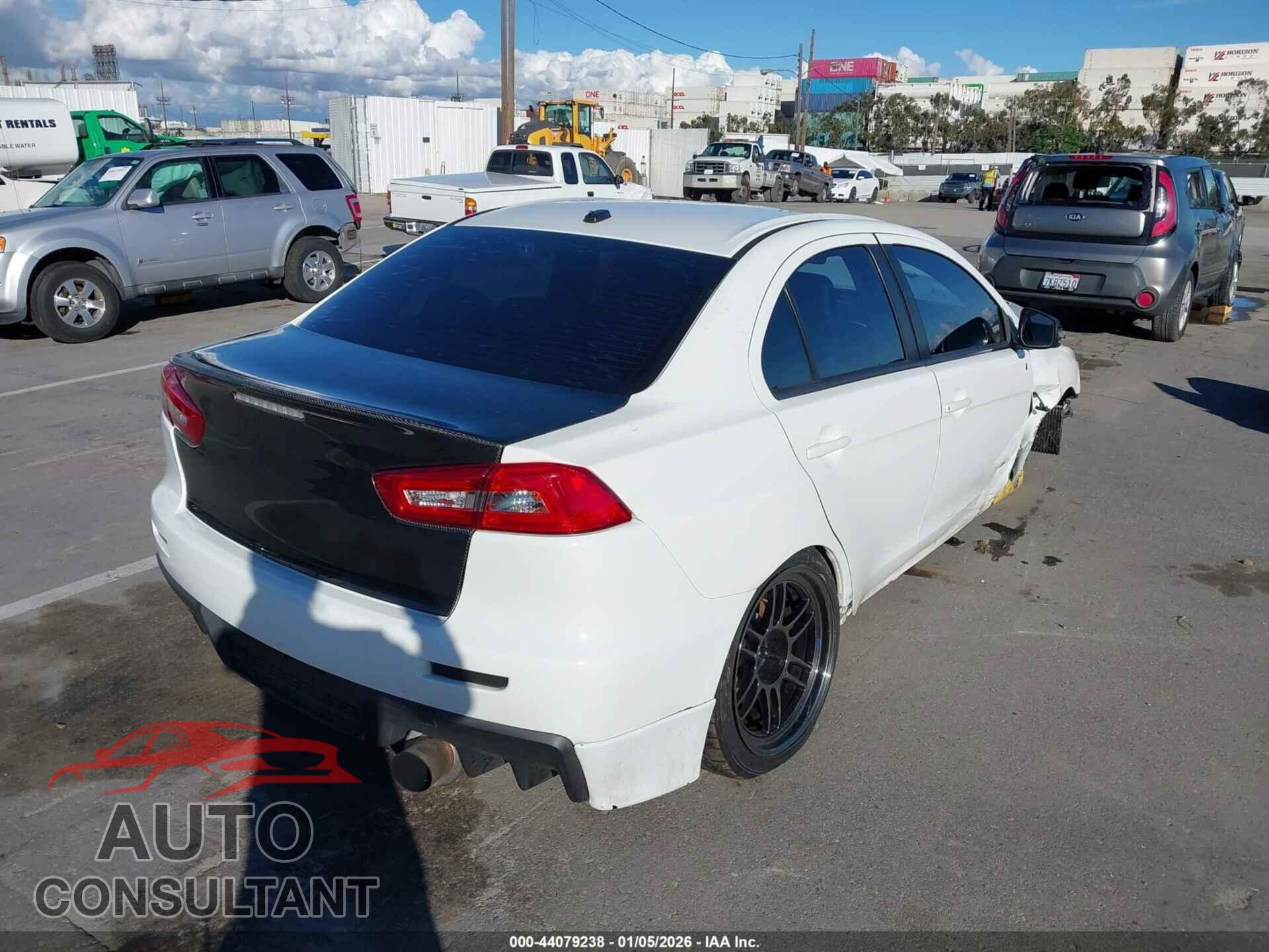 MITSUBISHI LANCER EVOLUTION 2015 - JA32W8FV2FU018220