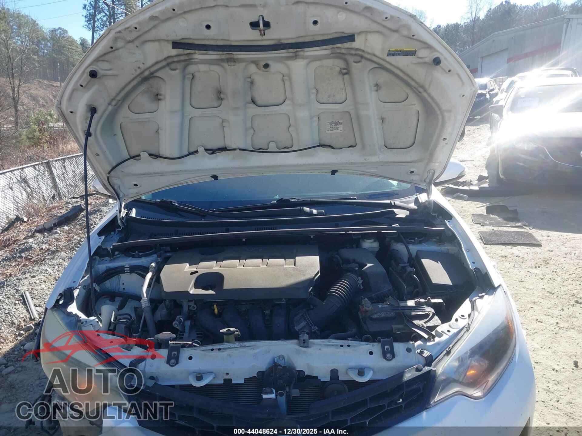 TOYOTA COROLLA 2014 - 2T1BURHEXEC133413