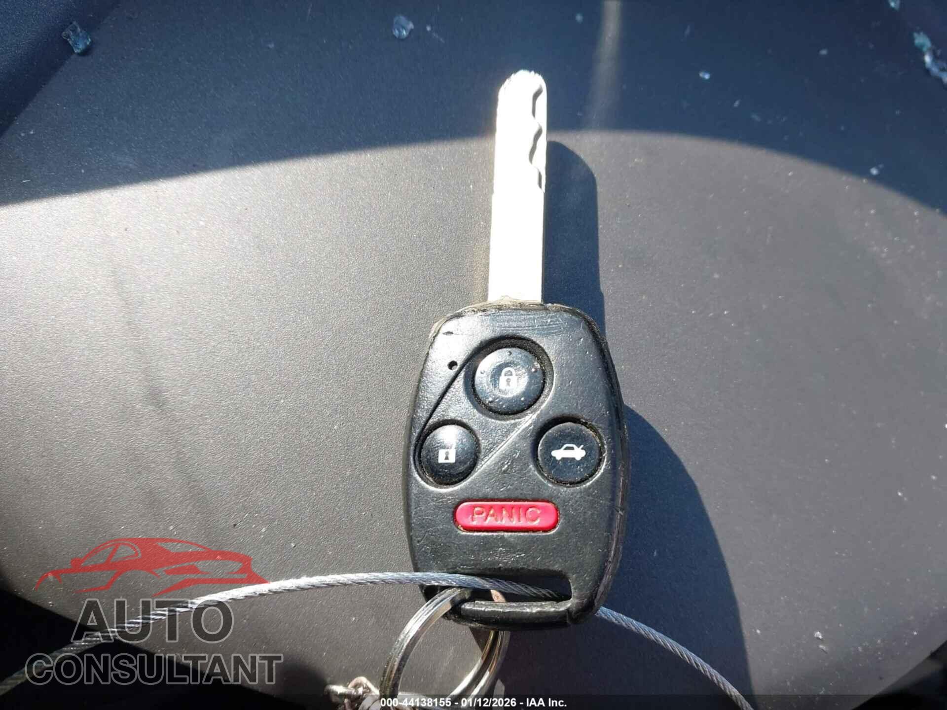 HONDA CIVIC 2012 - 2HGFB2F82CH524393