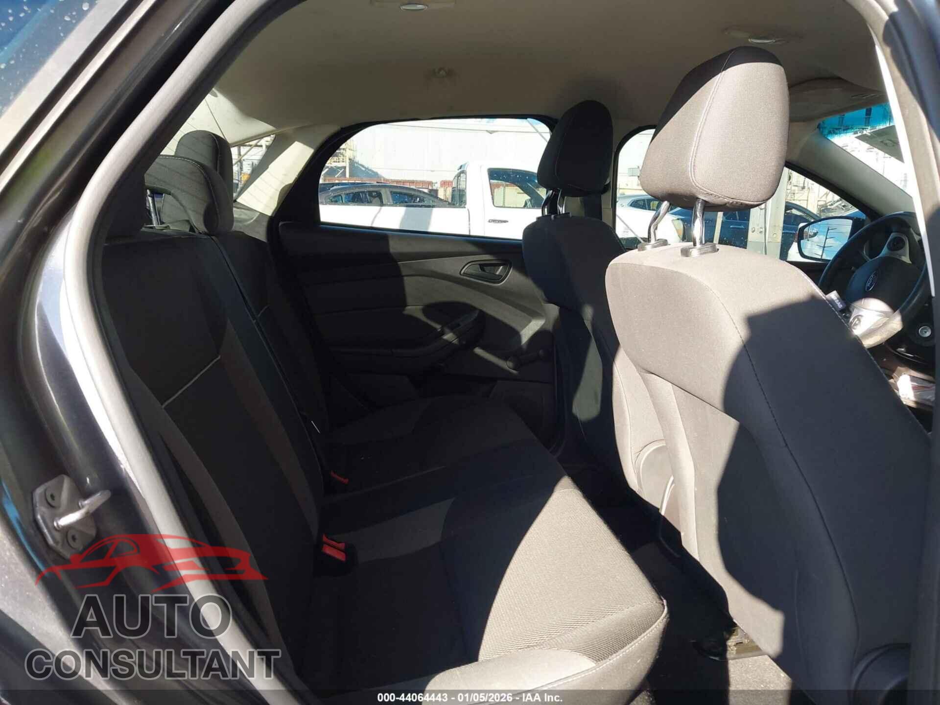 FORD FOCUS 2013 - 1FADP3E21DL350806