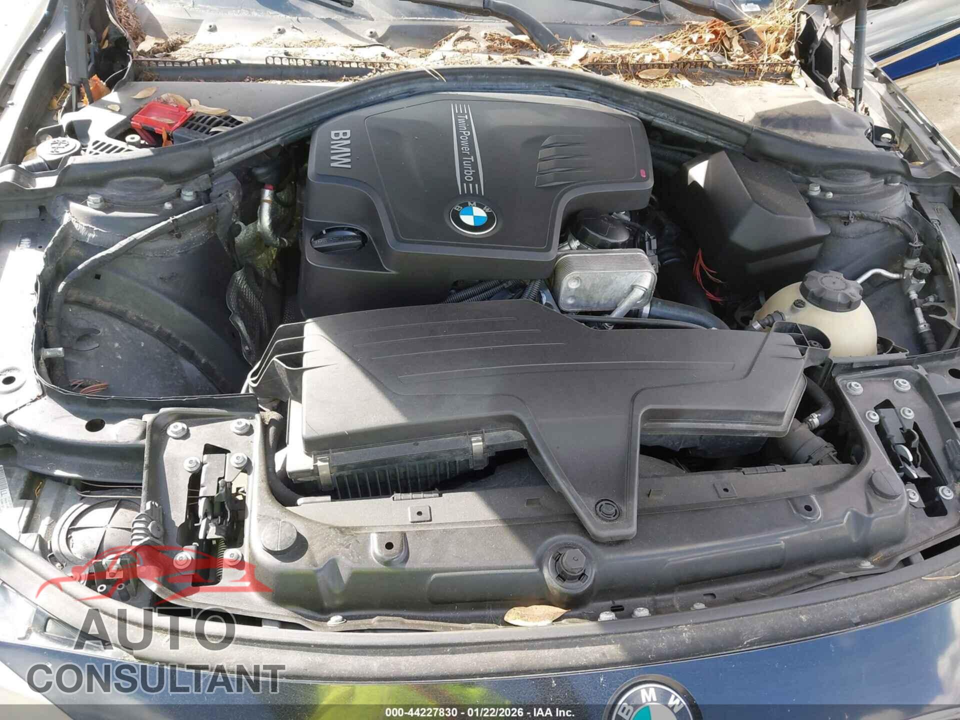 BMW 320I 2014 - WBA3B1C55EP679828