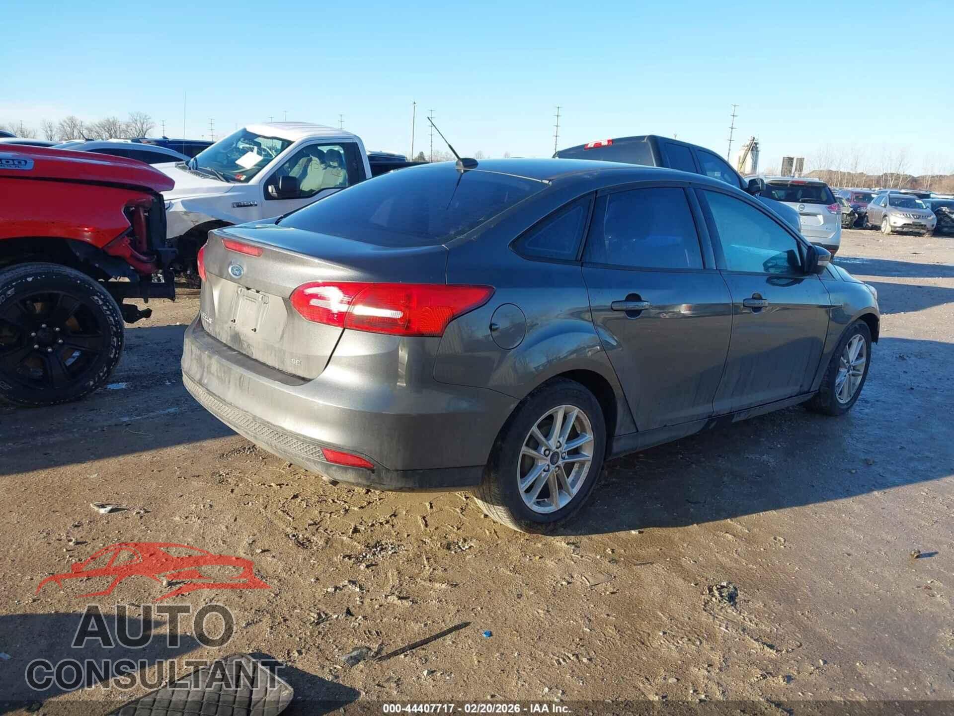 FORD FOCUS 2015 - 1FADP3F21FL369485