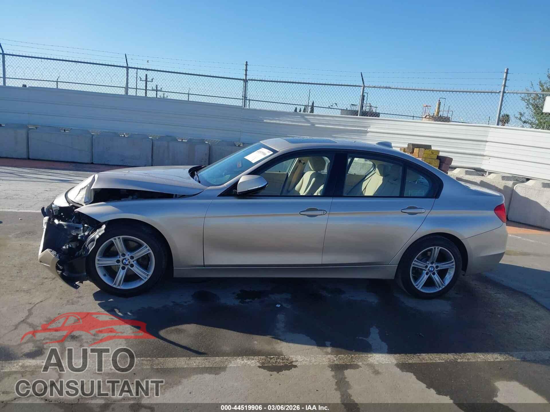BMW 328I 2015 - WBA3C1C56FP851945