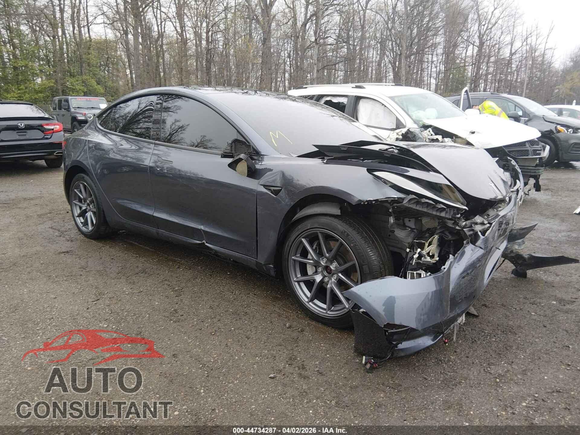 TESLA MODEL 3 2022 - 5YJ3E1EB6NF113765