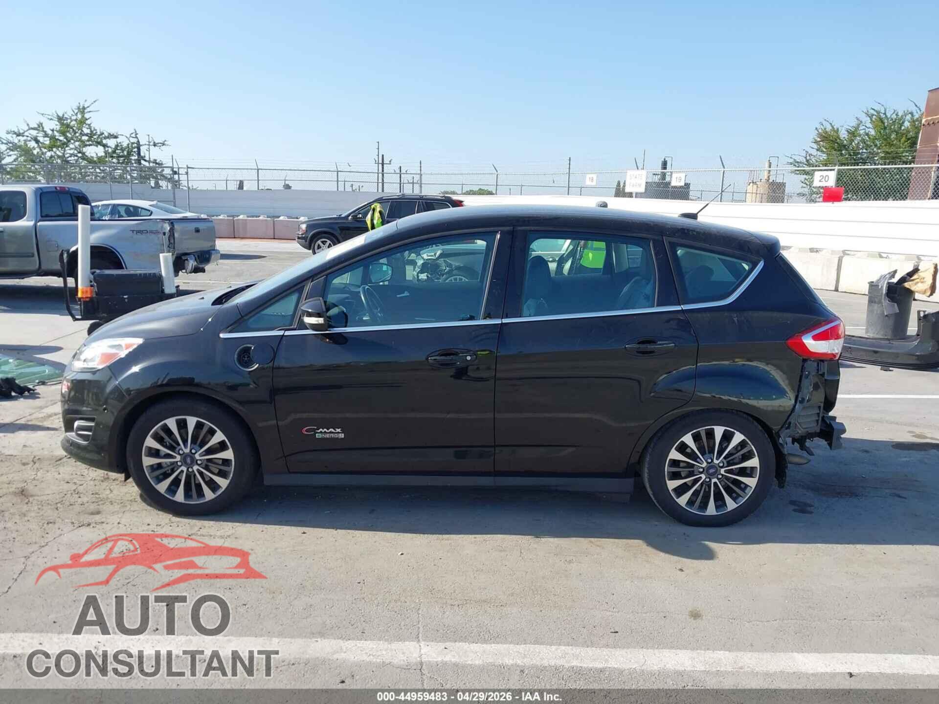 FORD C-MAX ENERGI 2017 - 1FADP5FU4HL102194