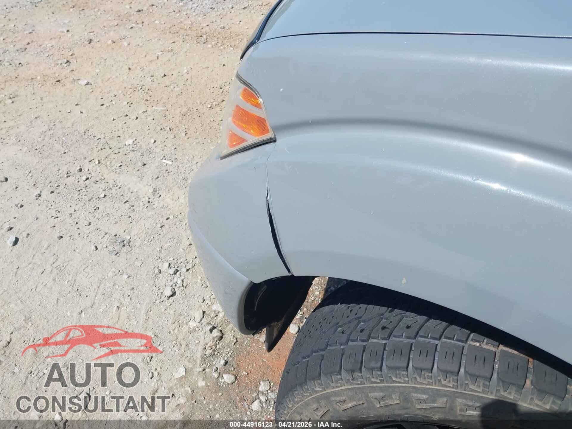 NISSAN FRONTIER 2010 - 1N6AD0FV3AC425091