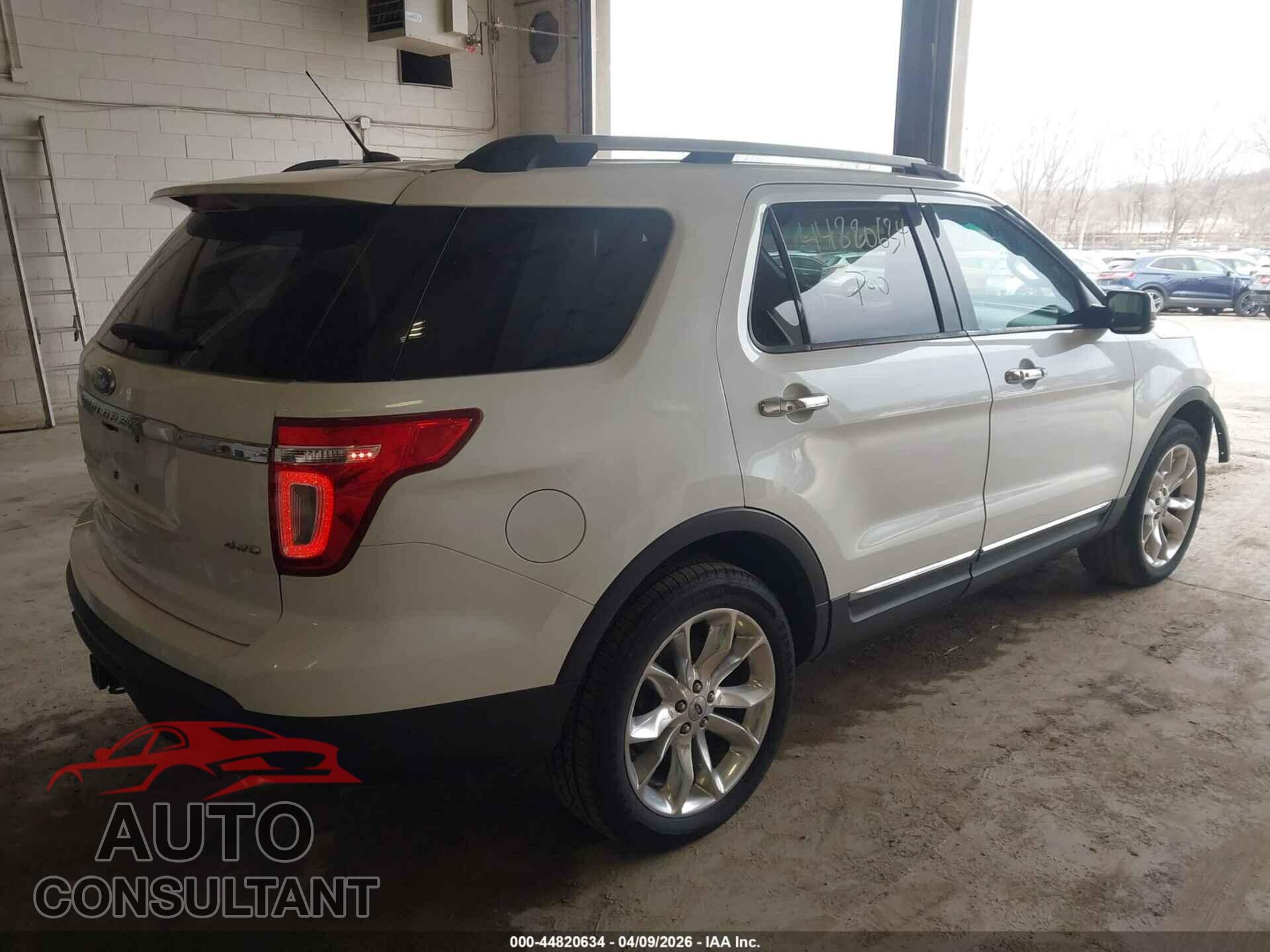 FORD EXPLORER 2011 - 1FMHK8F82BGA31992