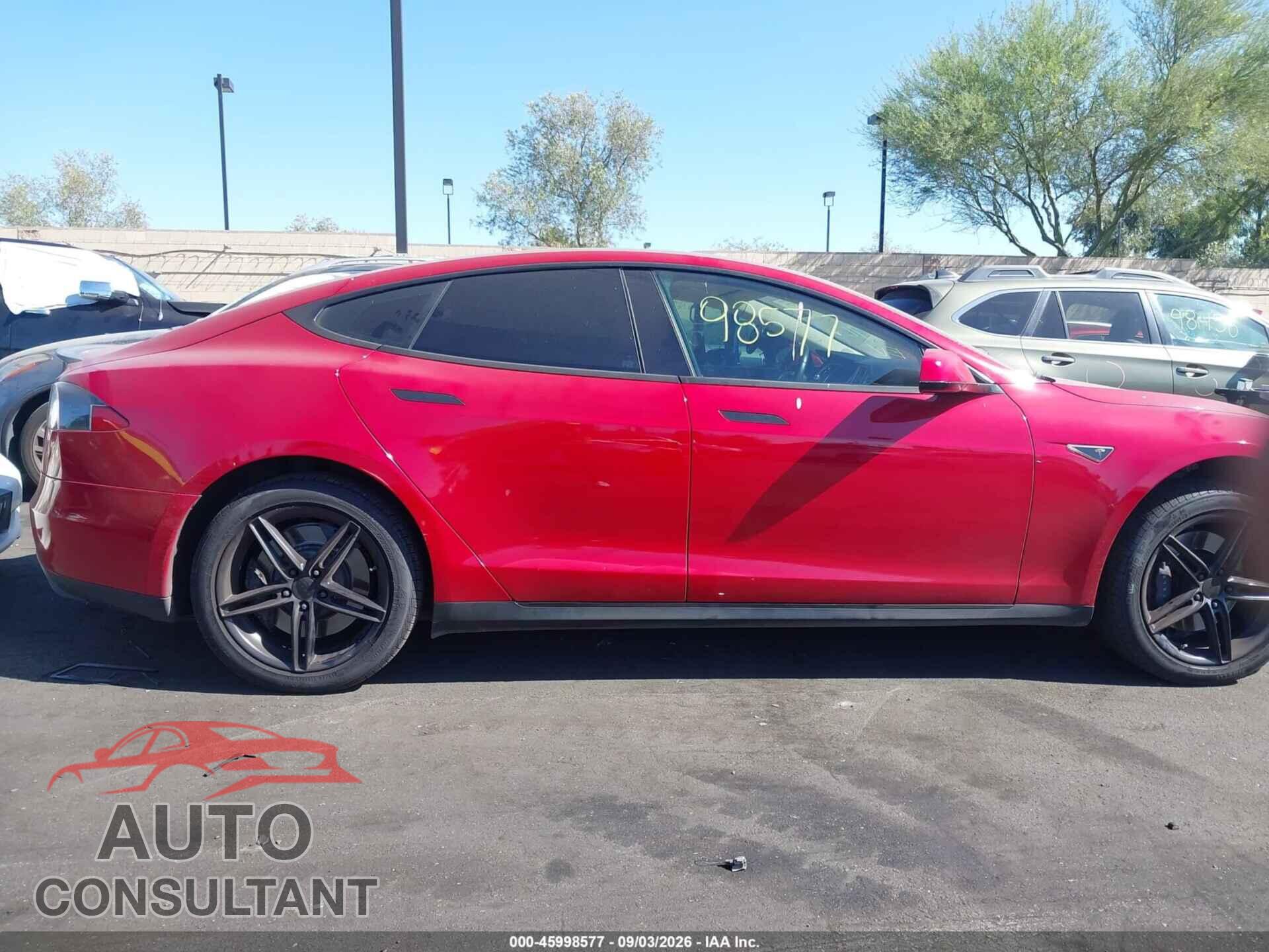 TESLA MODEL S 2013 - 5YJSA1DP0DFP09635