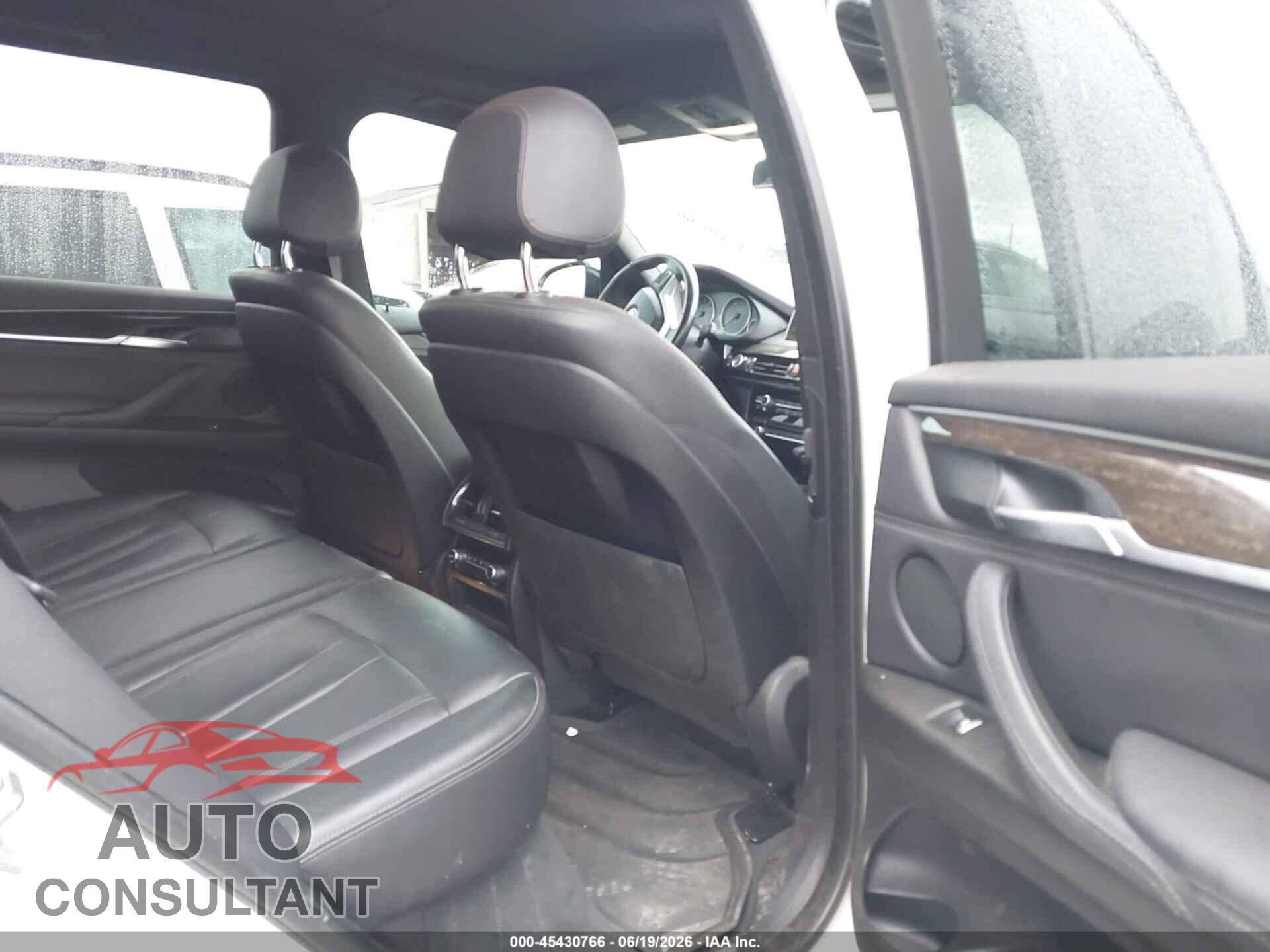 BMW X5 2018 - 5UXKR0C50JL073065