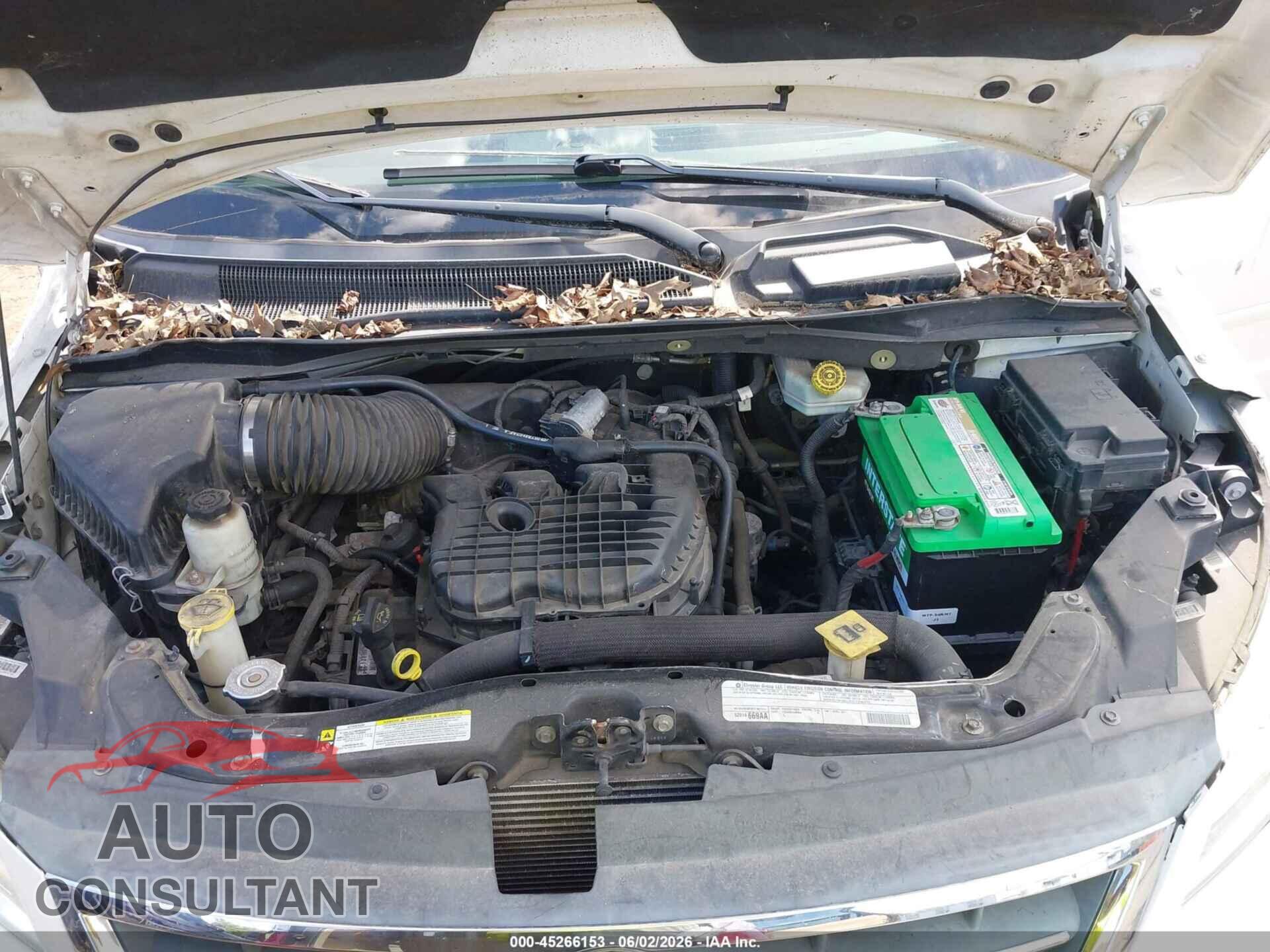 VOLKSWAGEN ROUTAN 2012 - 2C4RVABG1CR217673