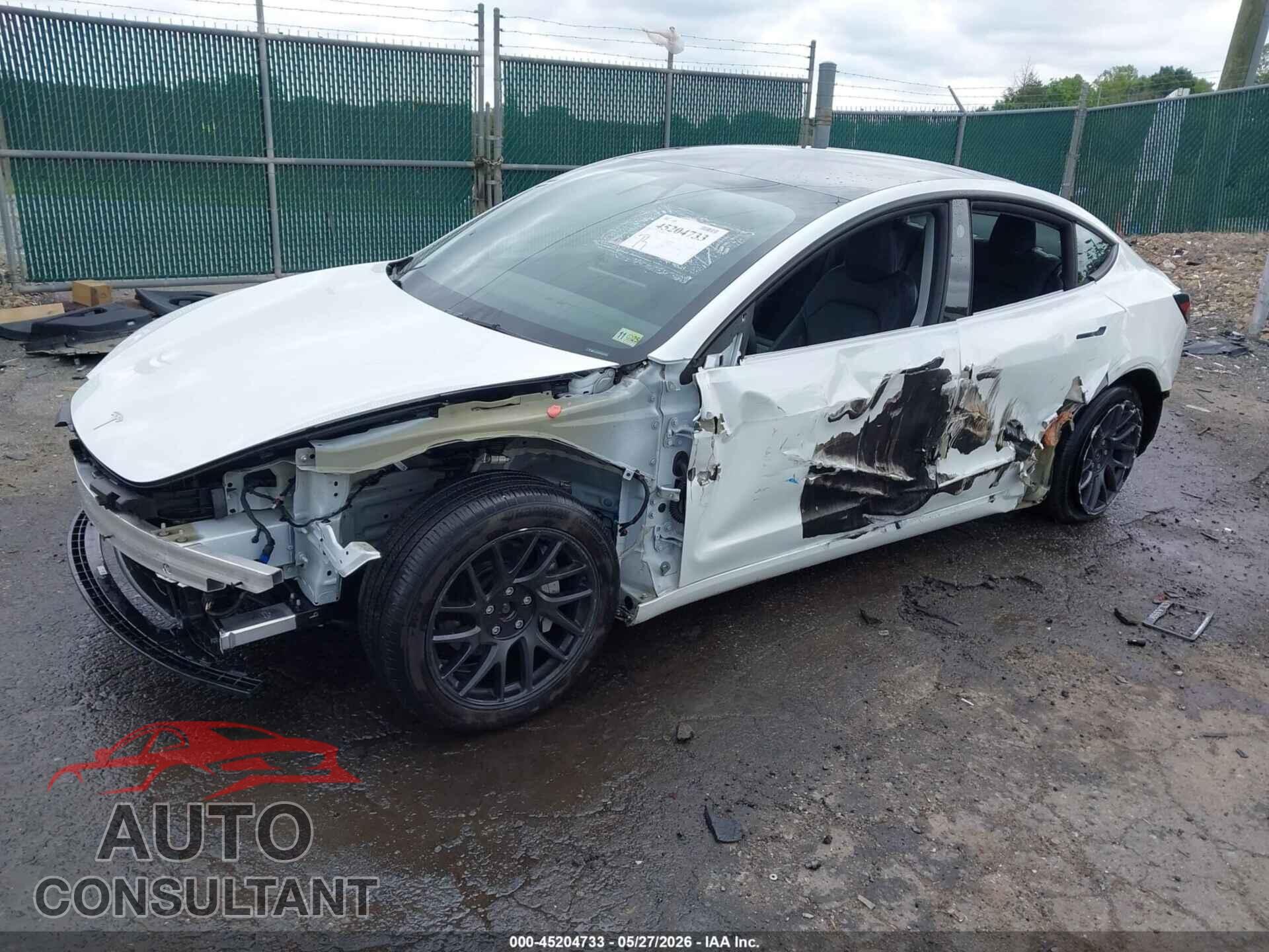 TESLA MODEL 3 2024 - 5YJ3E1EB5RF826792