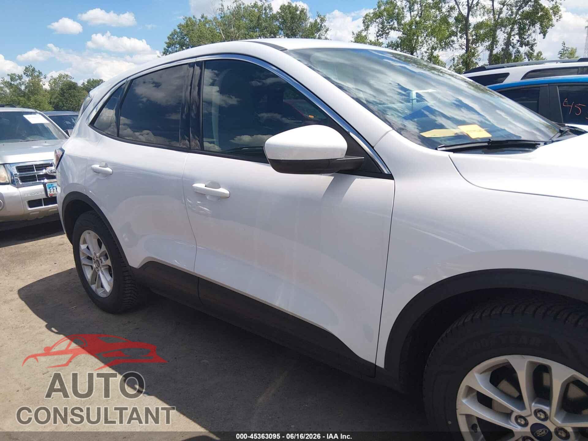 FORD ESCAPE 2020 - 1FMCU0G68LUA25488