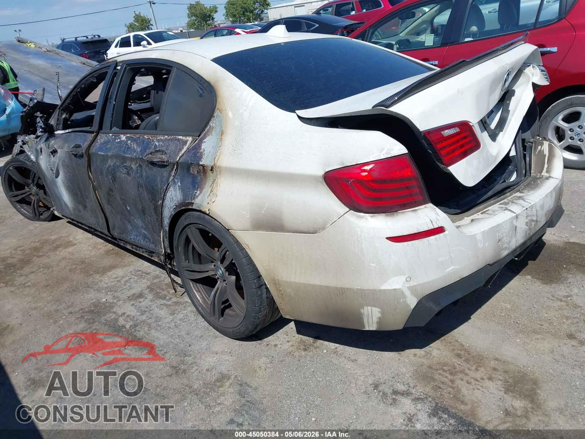 BMW M5 2014 - WBSFV9C57ED097598