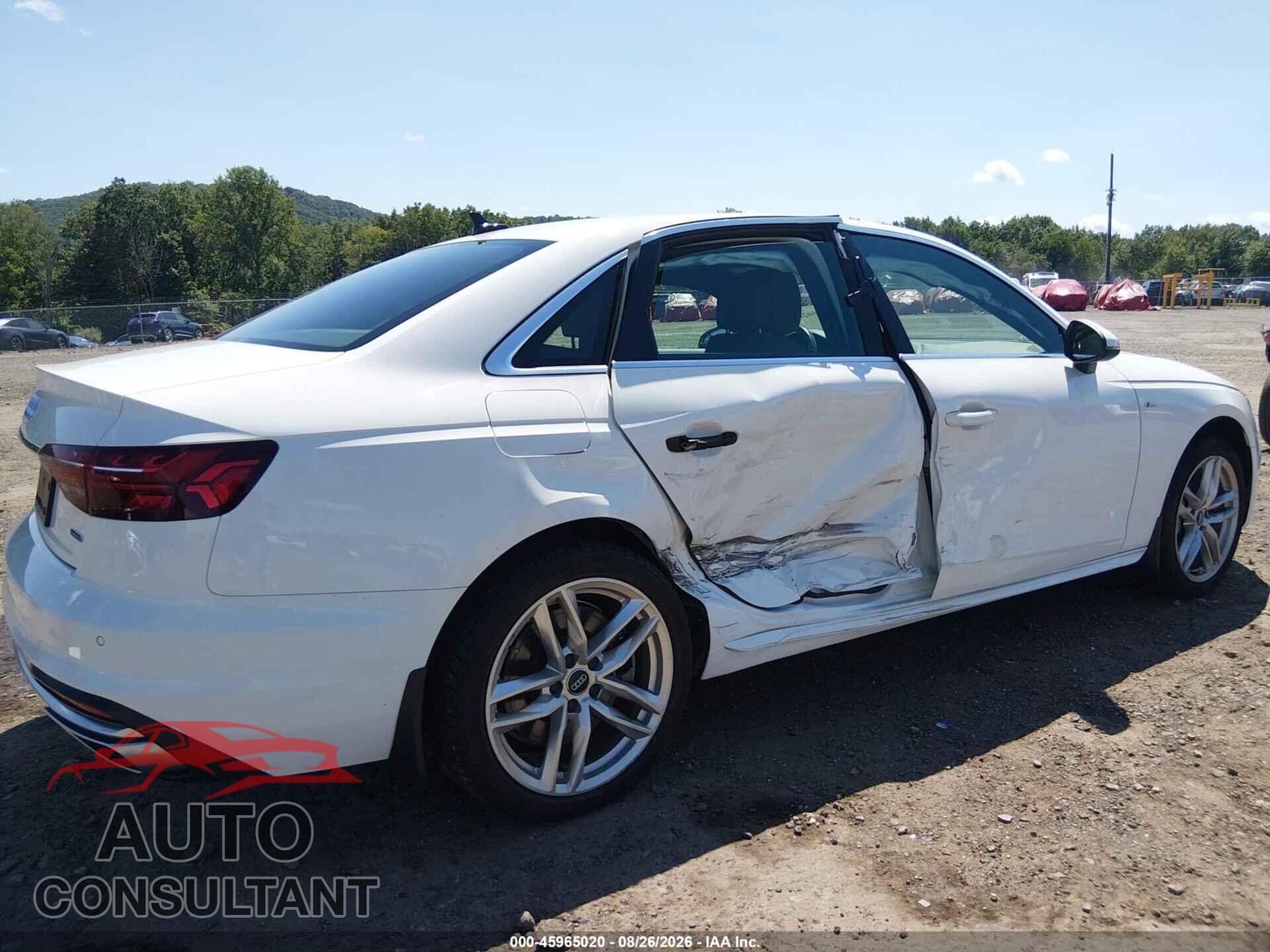 AUDI A4 2021 - WAUDAAF44MA018917