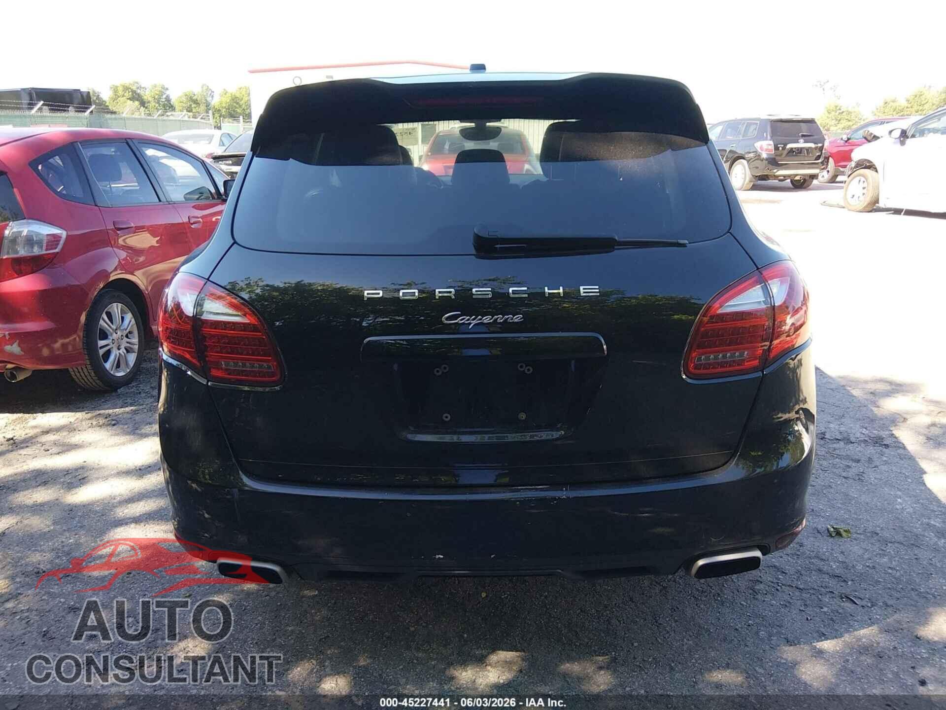 PORSCHE CAYENNE 2013 - WP1AA2A2XDLA08803