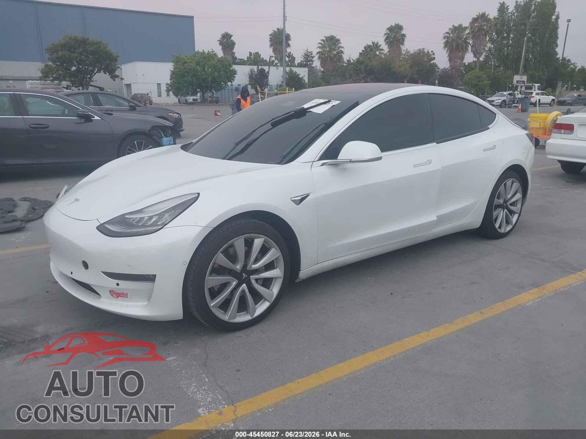 TESLA MODEL 3 2018 - 5YJ3E1EA4JF164585
