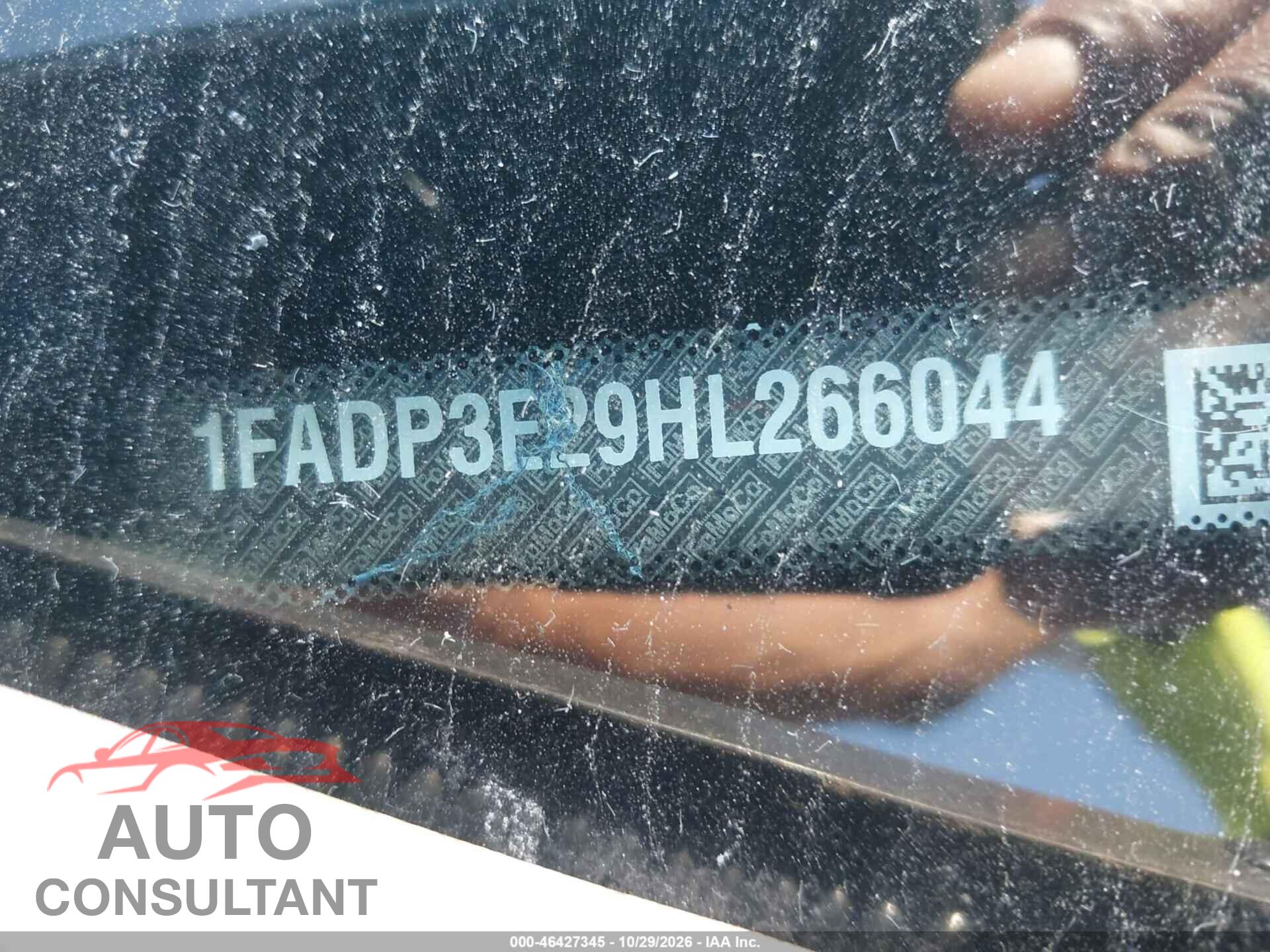 FORD FOCUS 2017 - 1FADP3E29HL266044