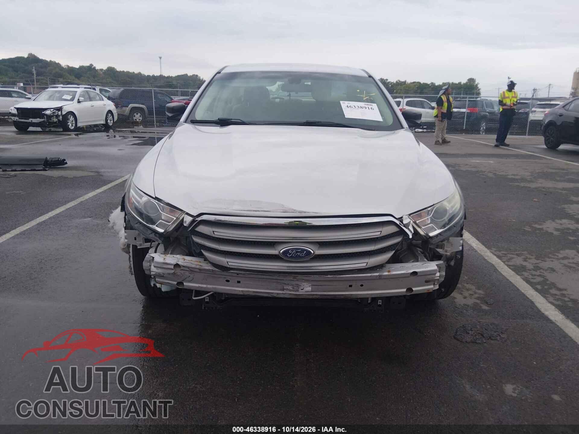 FORD TAURUS 2017 - 1FAHP2D86HG115656