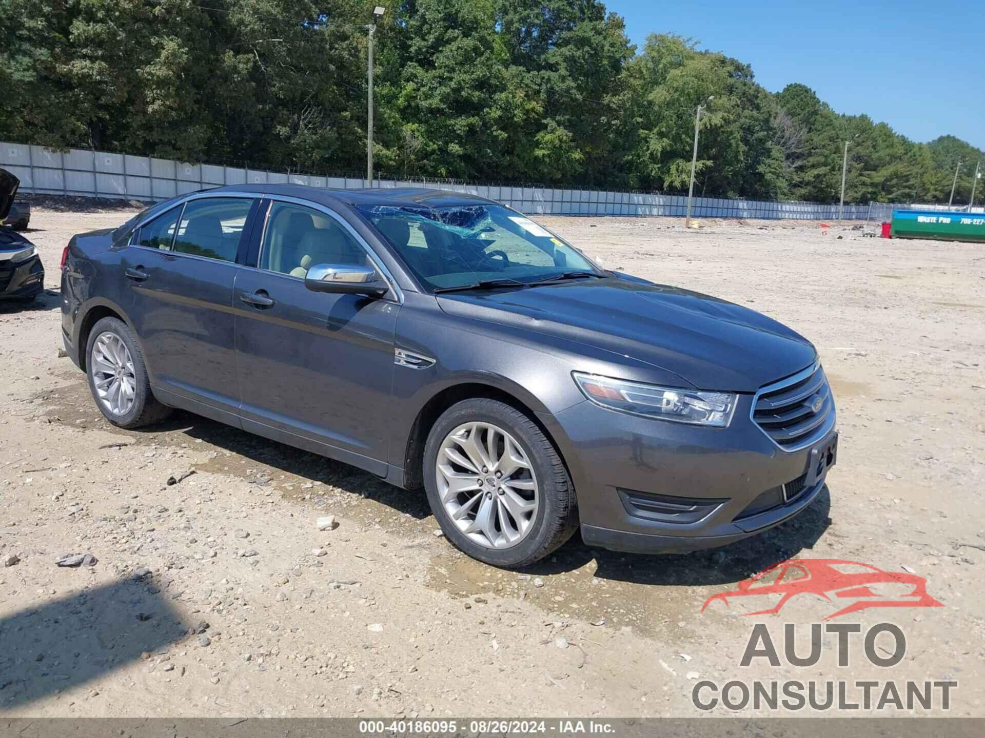 FORD TAURUS 2017 - 1FAHP2F82HG119247