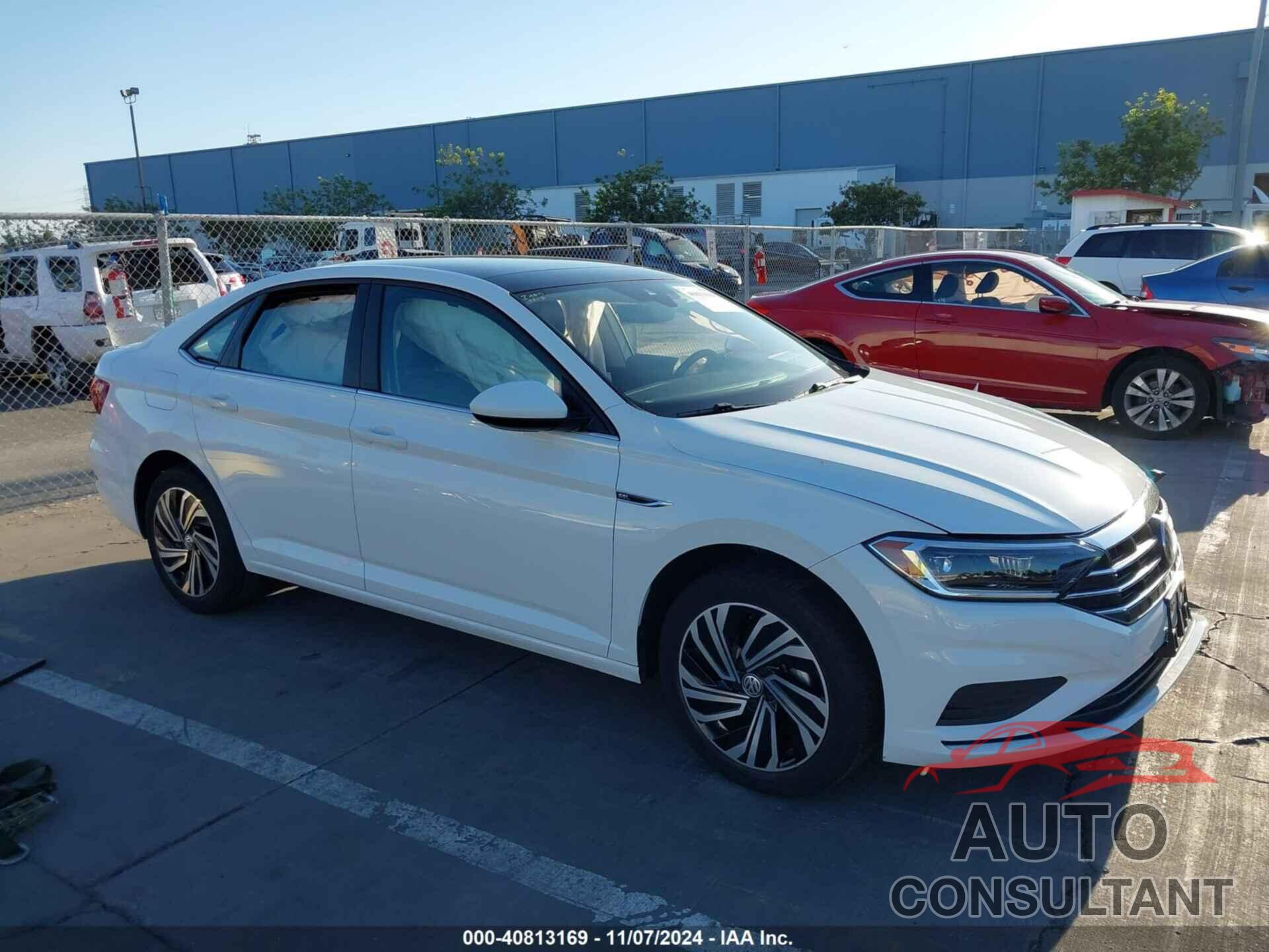 VOLKSWAGEN JETTA 2021 - 3VWE57BU0MM005523
