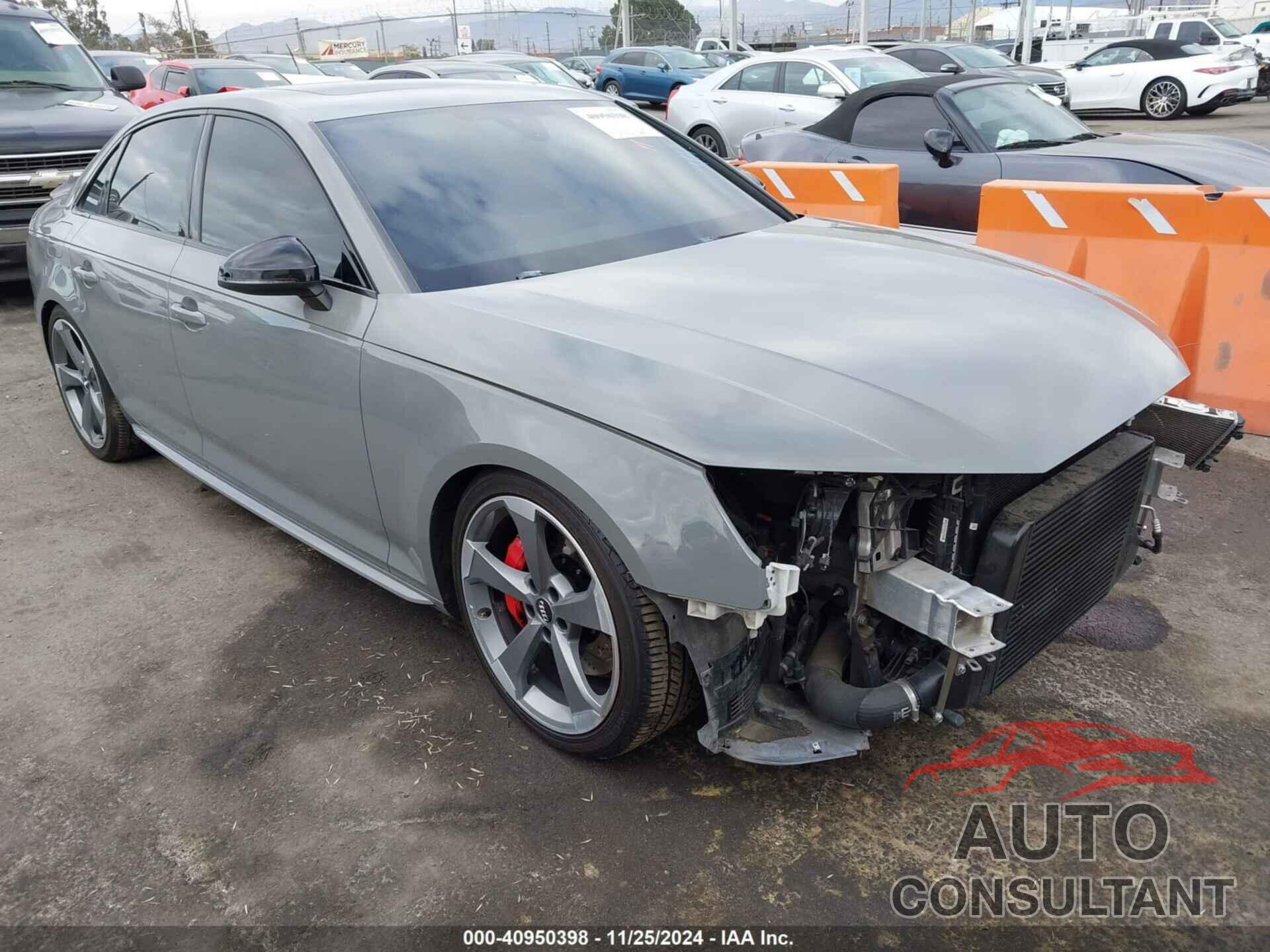 AUDI S4 2019 - WAUB4AF44KA052710