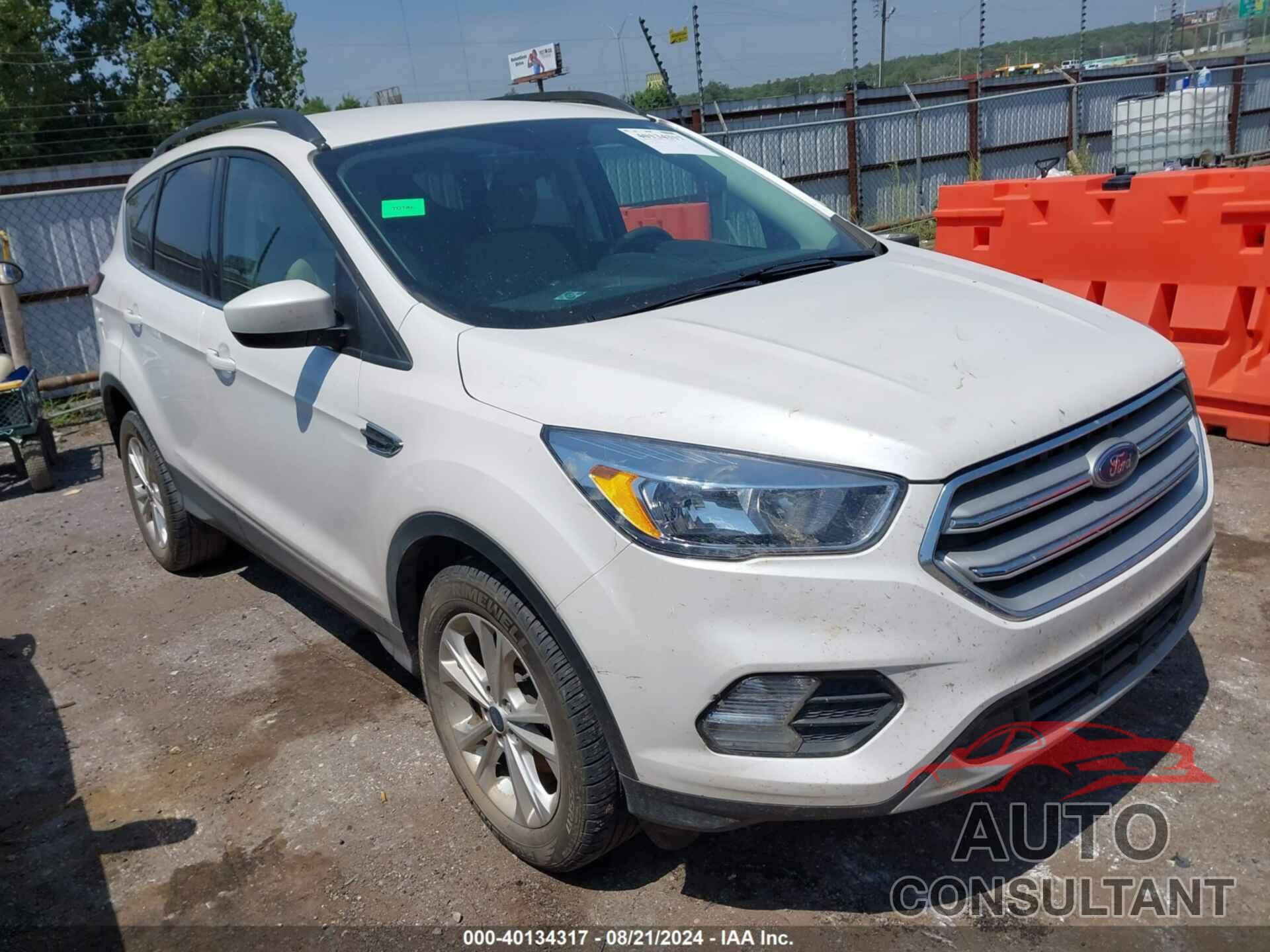 FORD ESCAPE 2018 - 1FMCU0GD5JUD06014