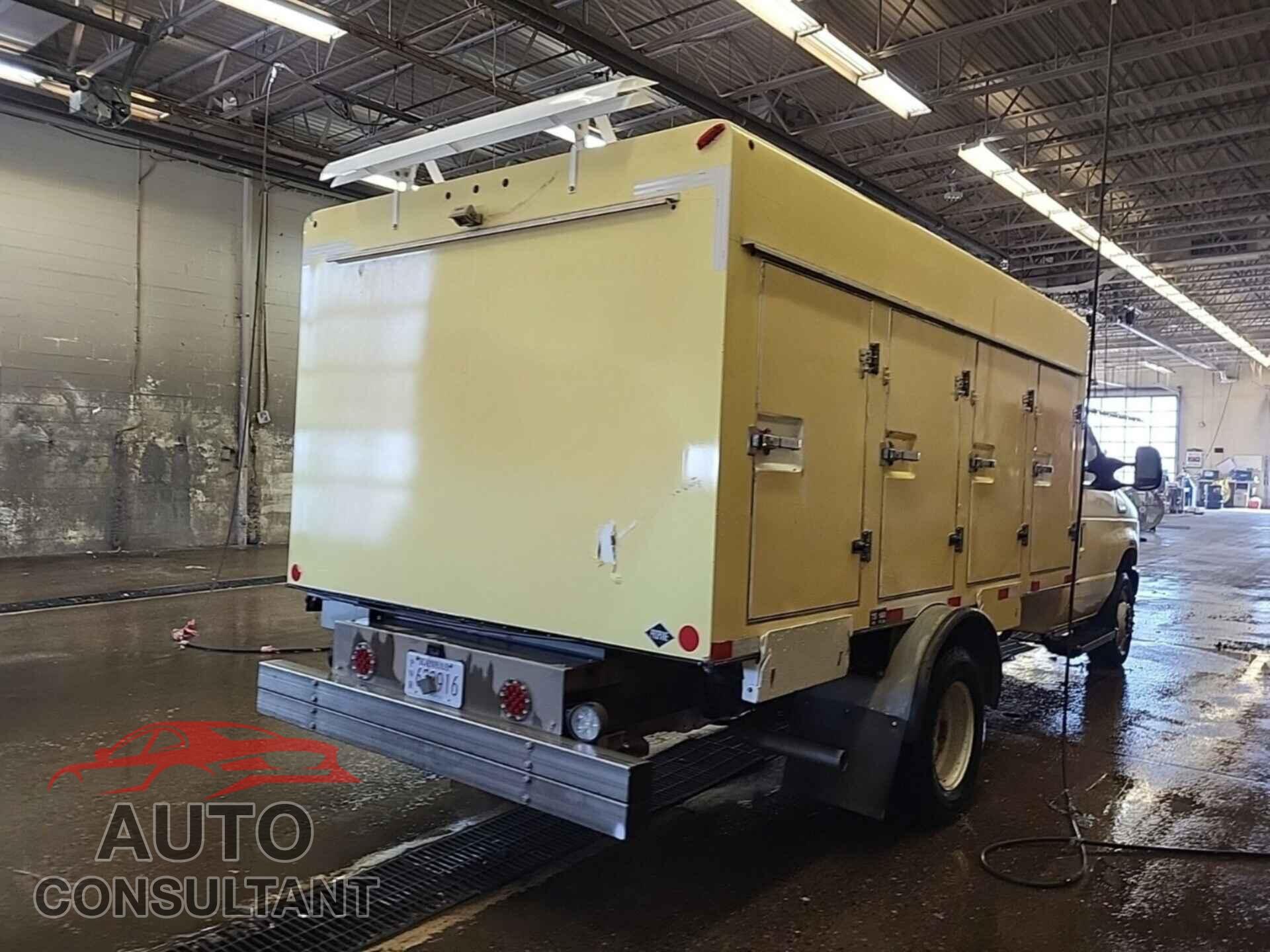 FORD ECONOLINE 2018 - 1FDXE4FS5JDC18666