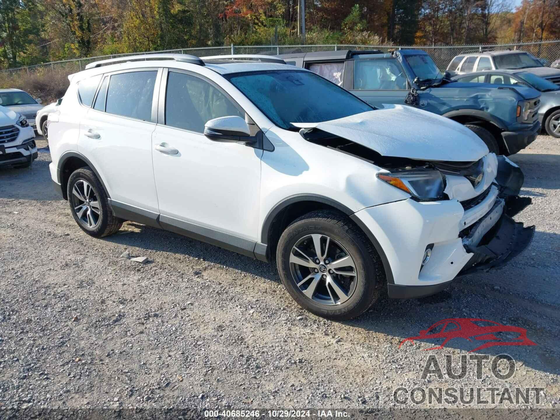 TOYOTA RAV4 2018 - JTMWFREV1JJ740007