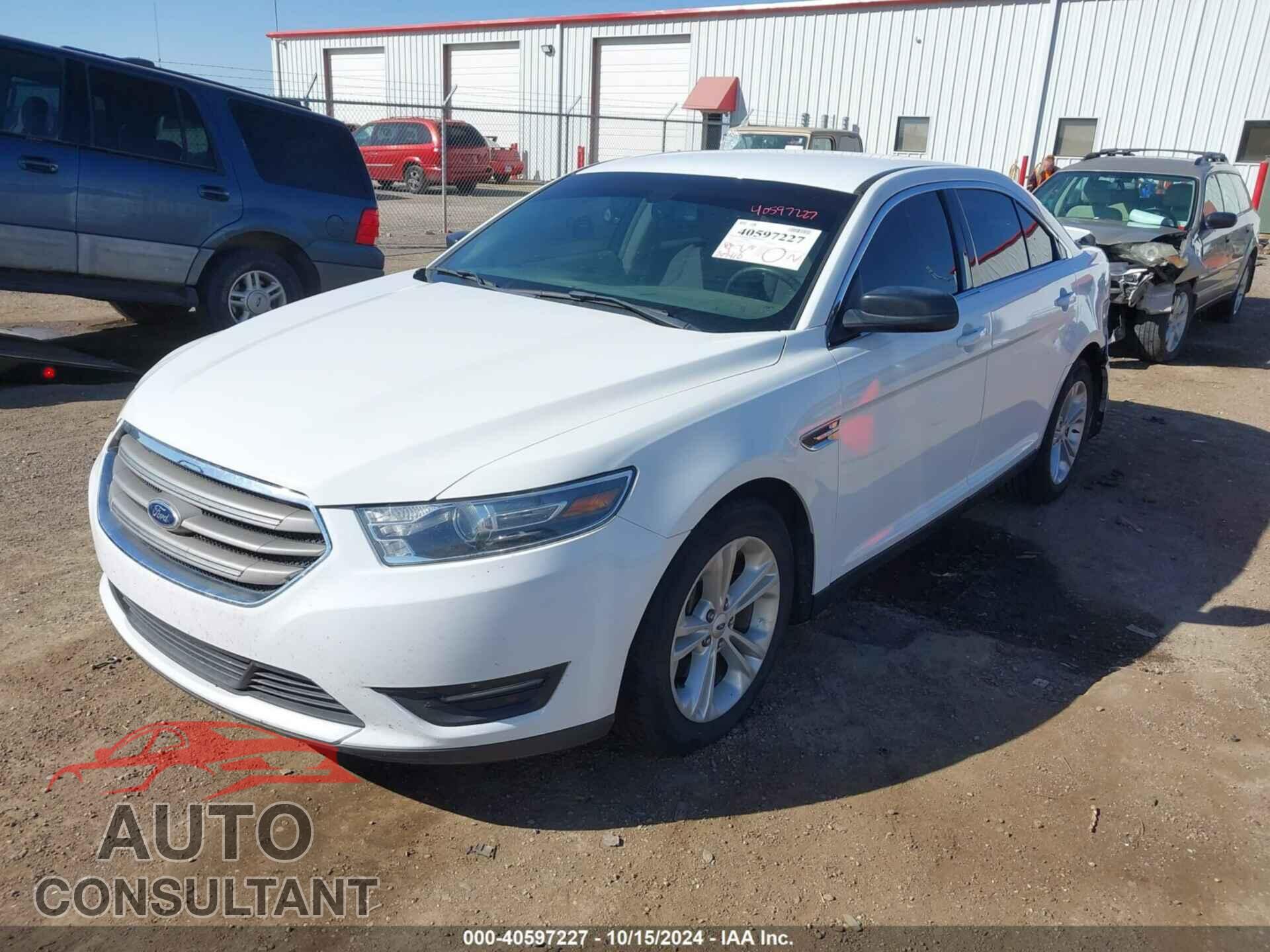 FORD TAURUS 2016 - 1FAHP2E84GG102031