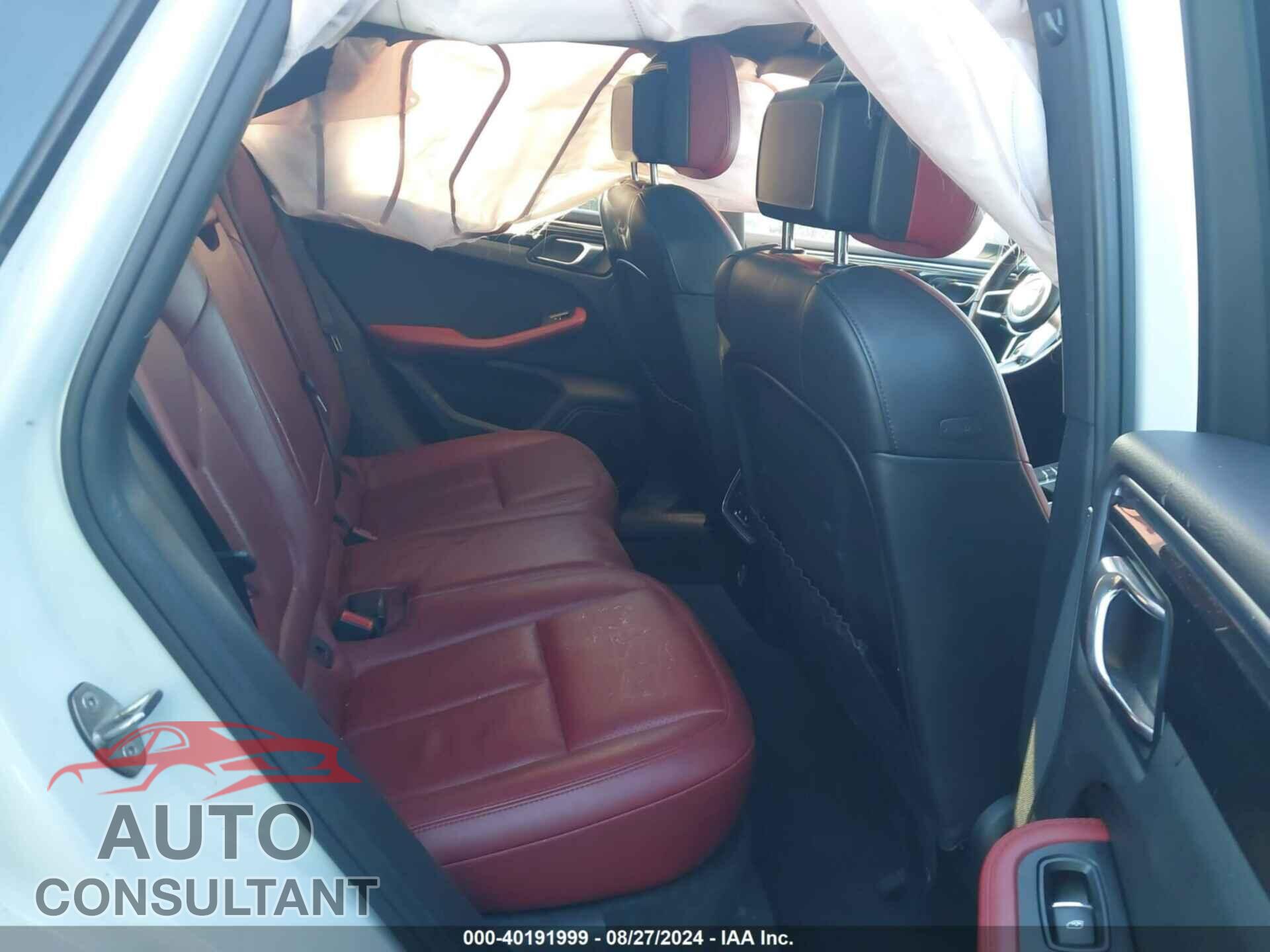 PORSCHE MACAN 2017 - WP1AA2A57HLB05053