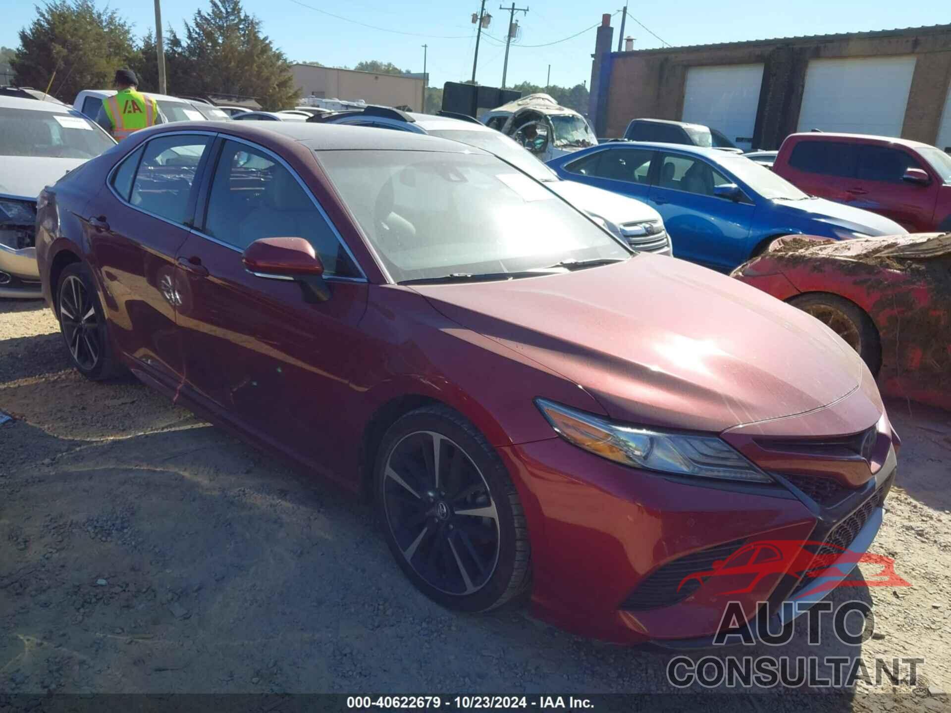 TOYOTA CAMRY 2018 - 4T1B61HK7JU564219