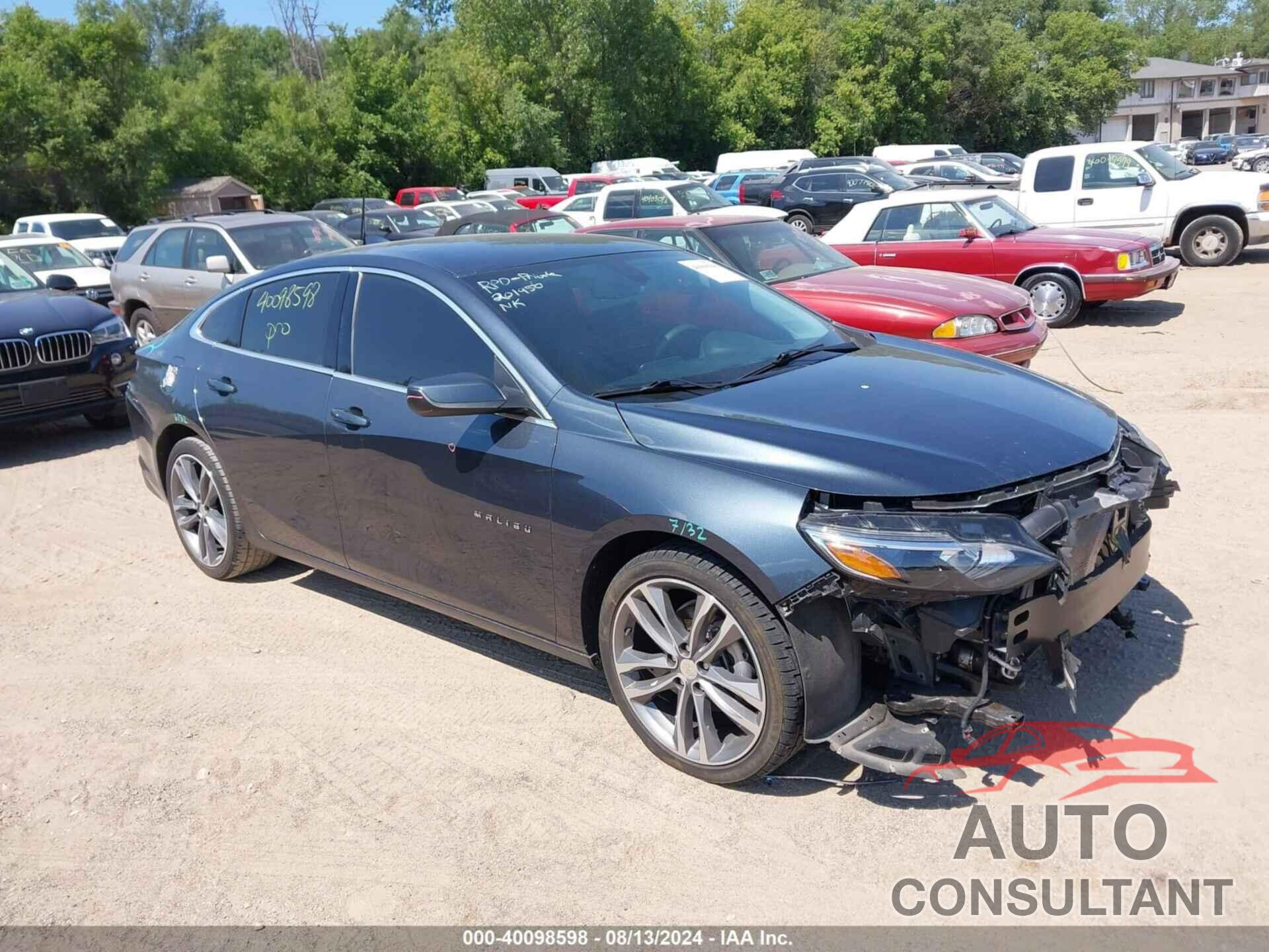 CHEVROLET MALIBU 2021 - 1G1ZD5ST8MF003529