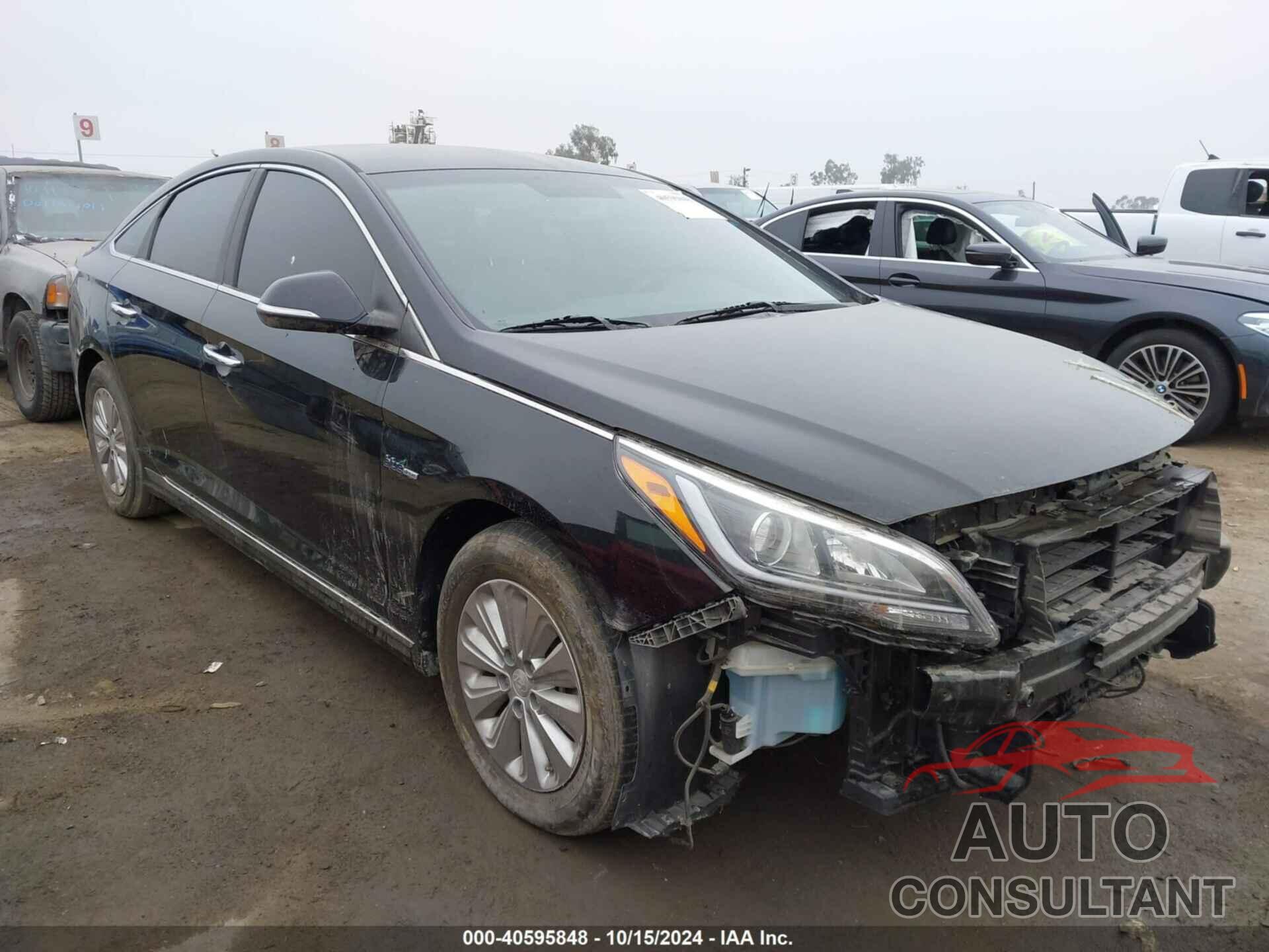 HYUNDAI SONATA HYBRID 2017 - KMHE24L36HA071007