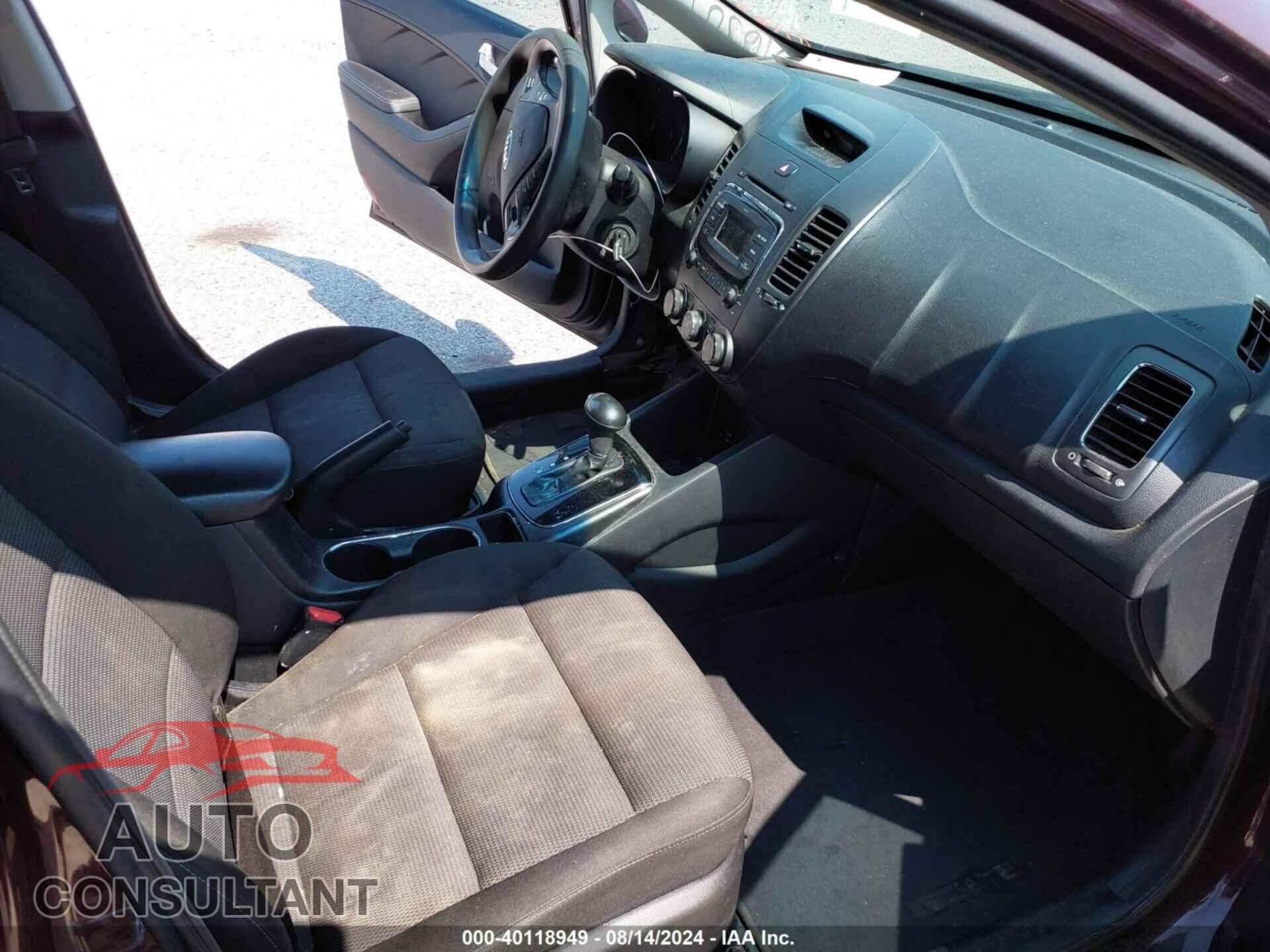 KIA FORTE 2017 - 3KPFK4A70HE016502