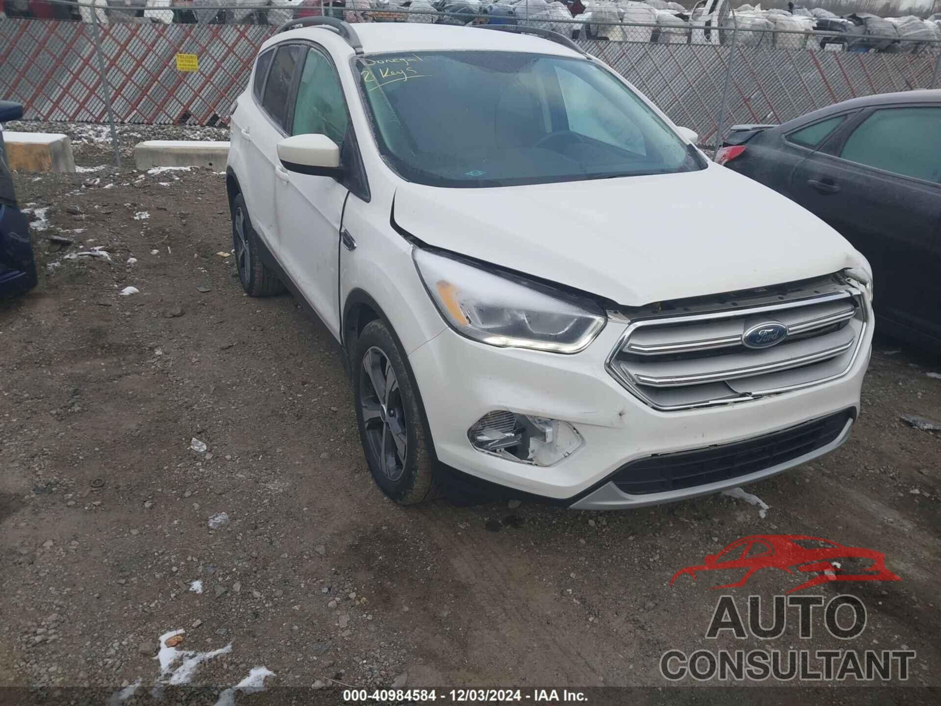 FORD ESCAPE 2018 - 1FMCU0HD2JUD26185