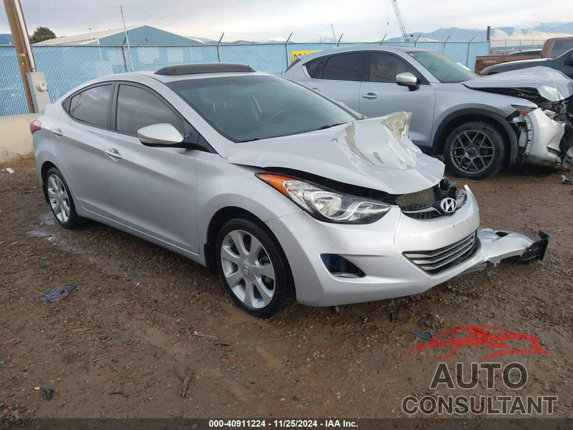 HYUNDAI ELANTRA 2013 - KMHDH4AE6DU823540