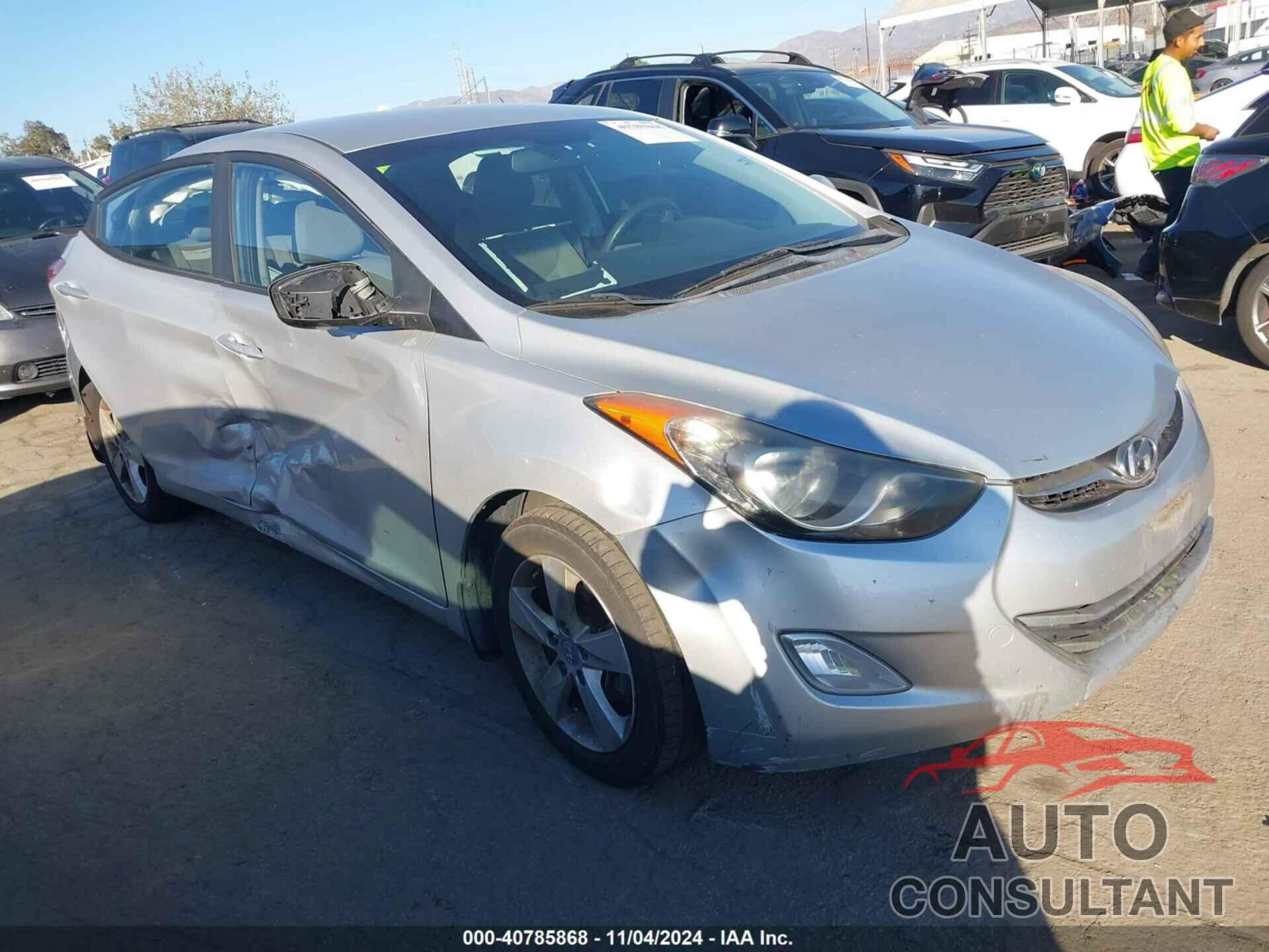 HYUNDAI ELANTRA 2013 - KMHDH4AEXDU500673