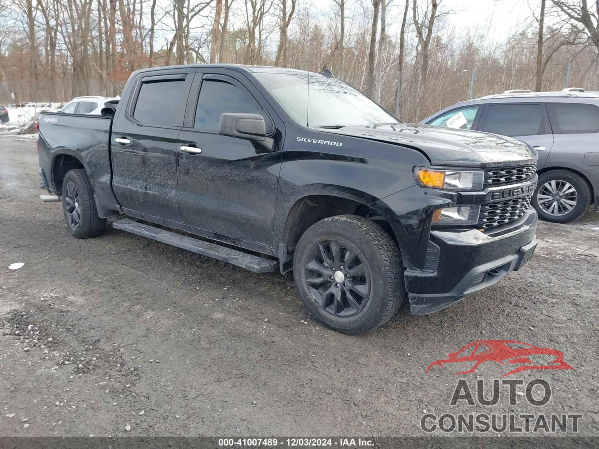 CHEVROLET SILVERADO 1500 2021 - 1GCPYBEH3MZ171294