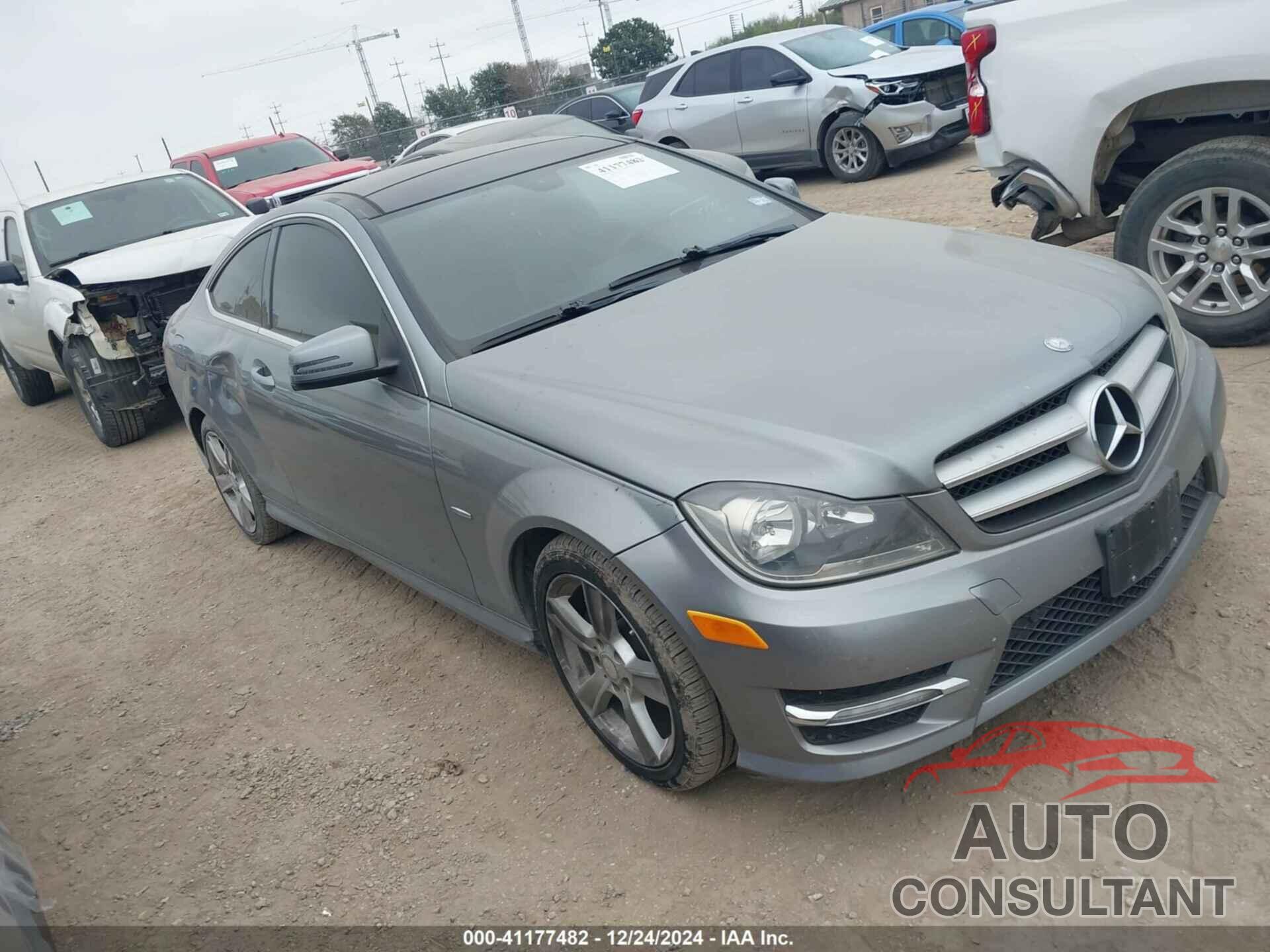 MERCEDES-BENZ C 250 2012 - WDDGJ4HB6CF864731