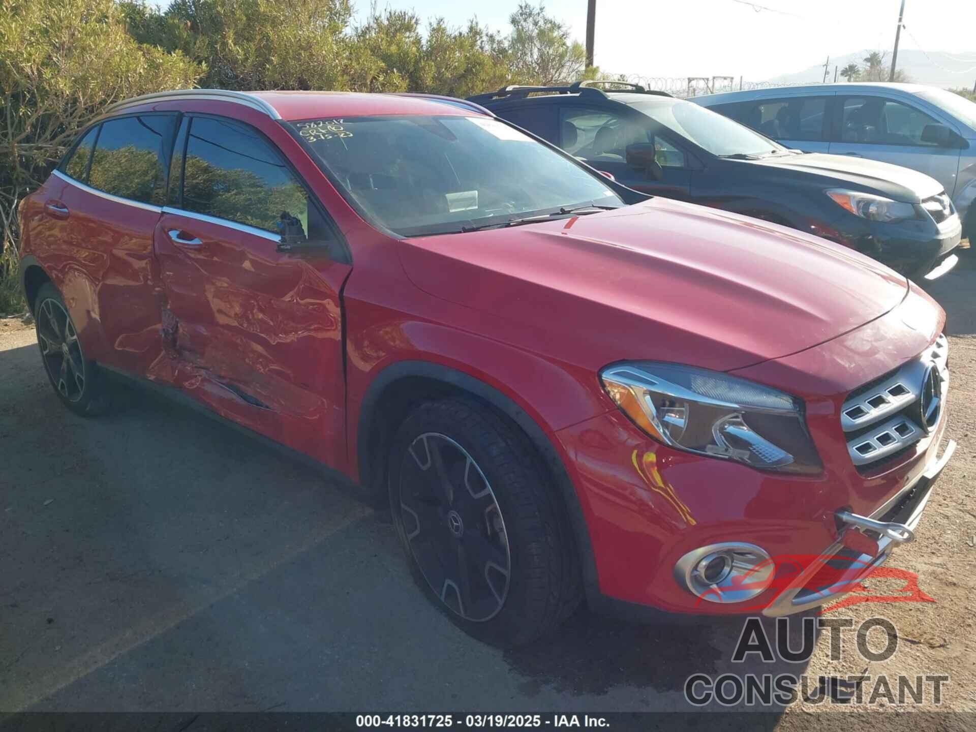 MERCEDES-BENZ GLA 250 2019 - WDCTG4EB3KJ548057